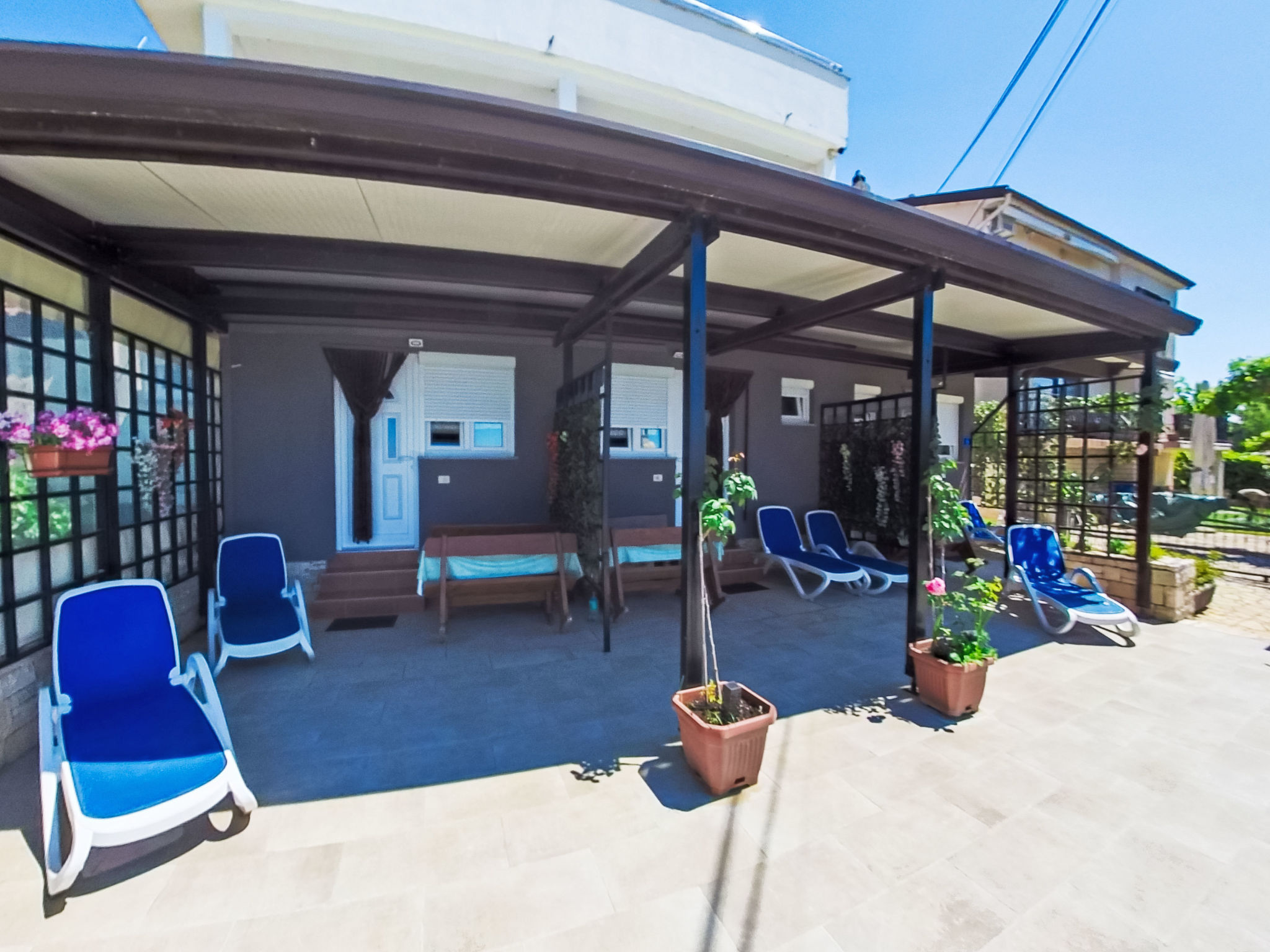 Appartement in Zambratija mit Schöner Terrasse