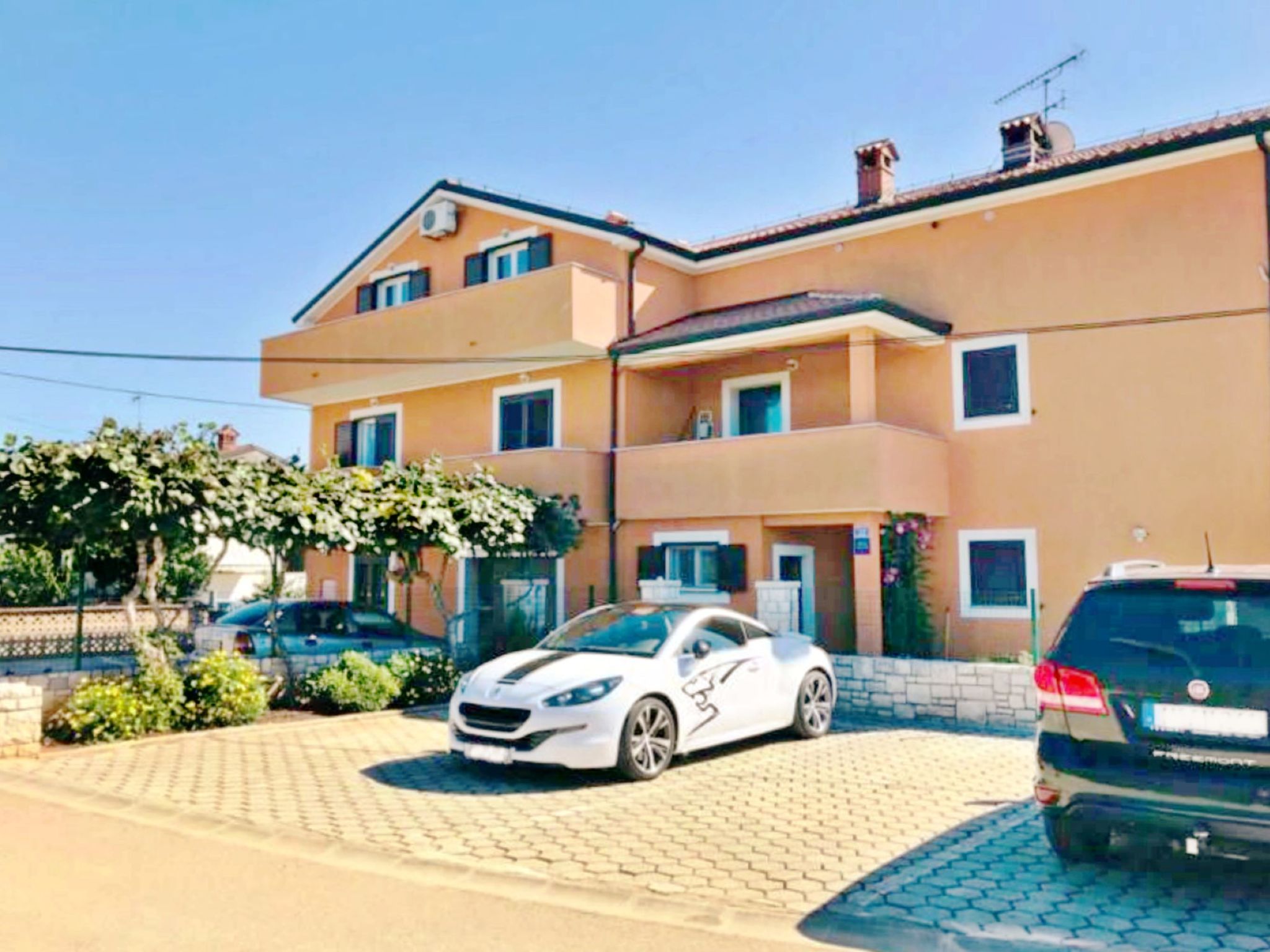 ANITA 3-Image-tags.info