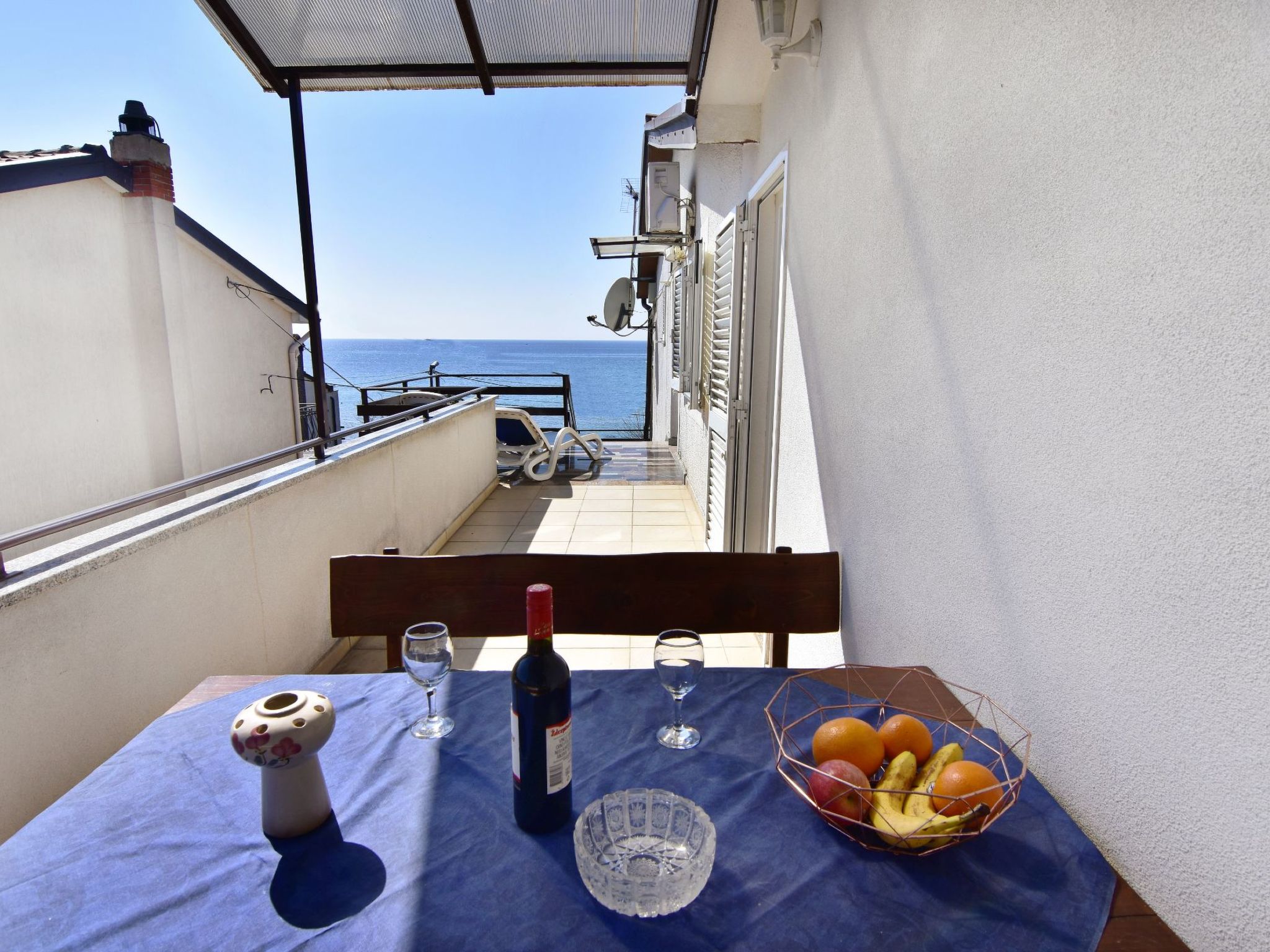 Apartment mit zwei Schlafzimmern und Meerblick in Zambratija
