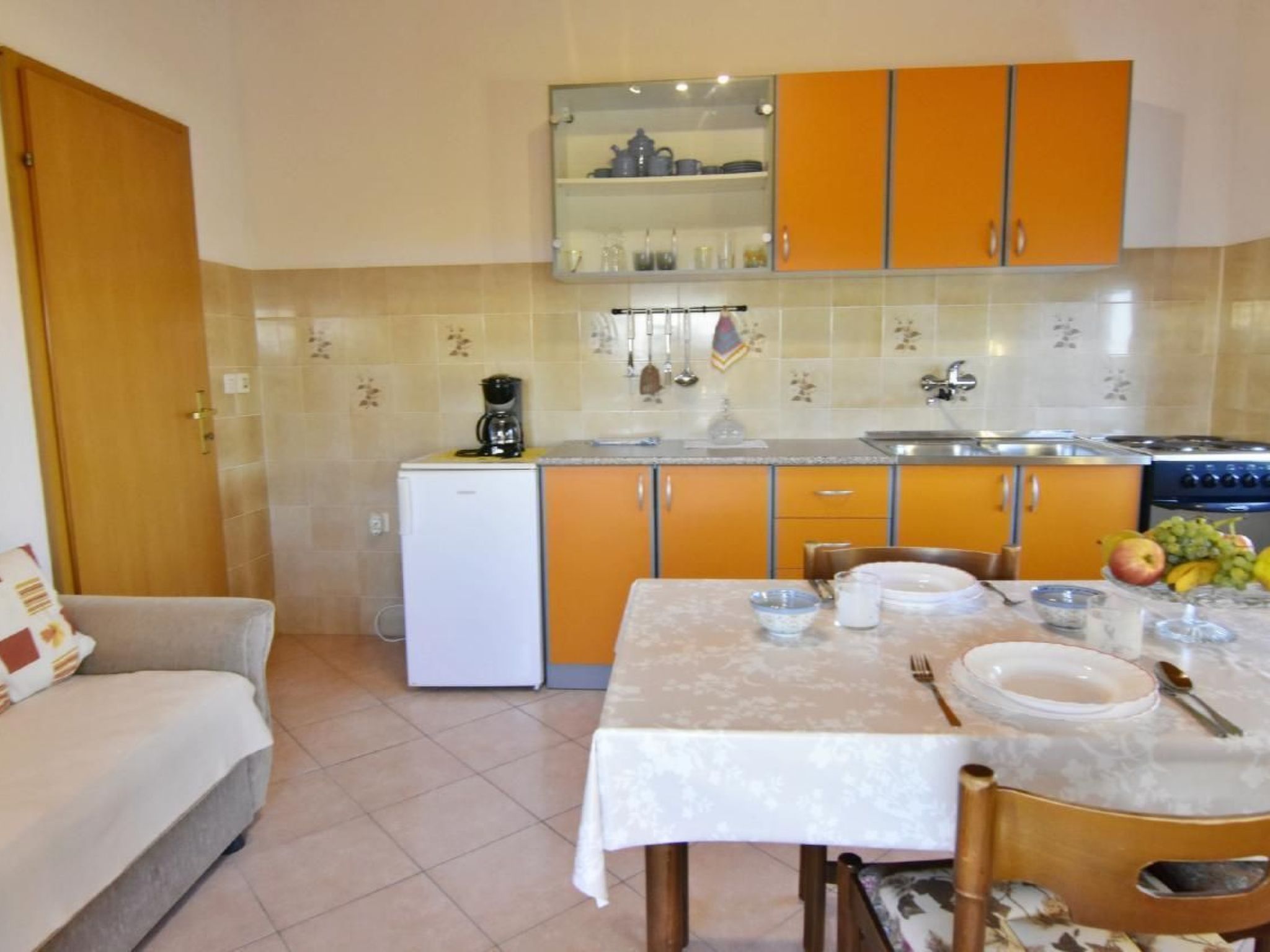 LUCIANA 1-Image-tags.info