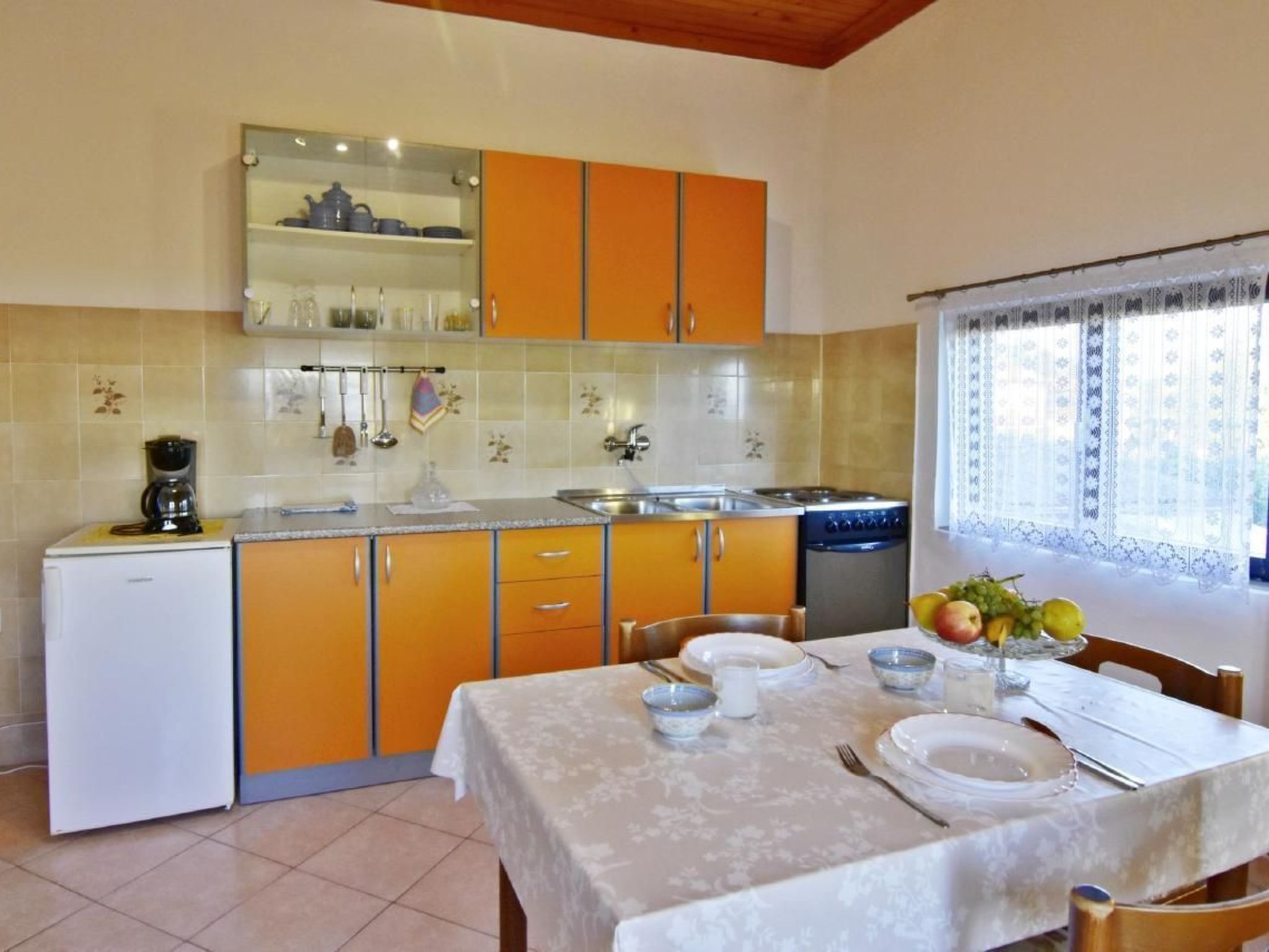 LUCIANA 1-Image-tags.info