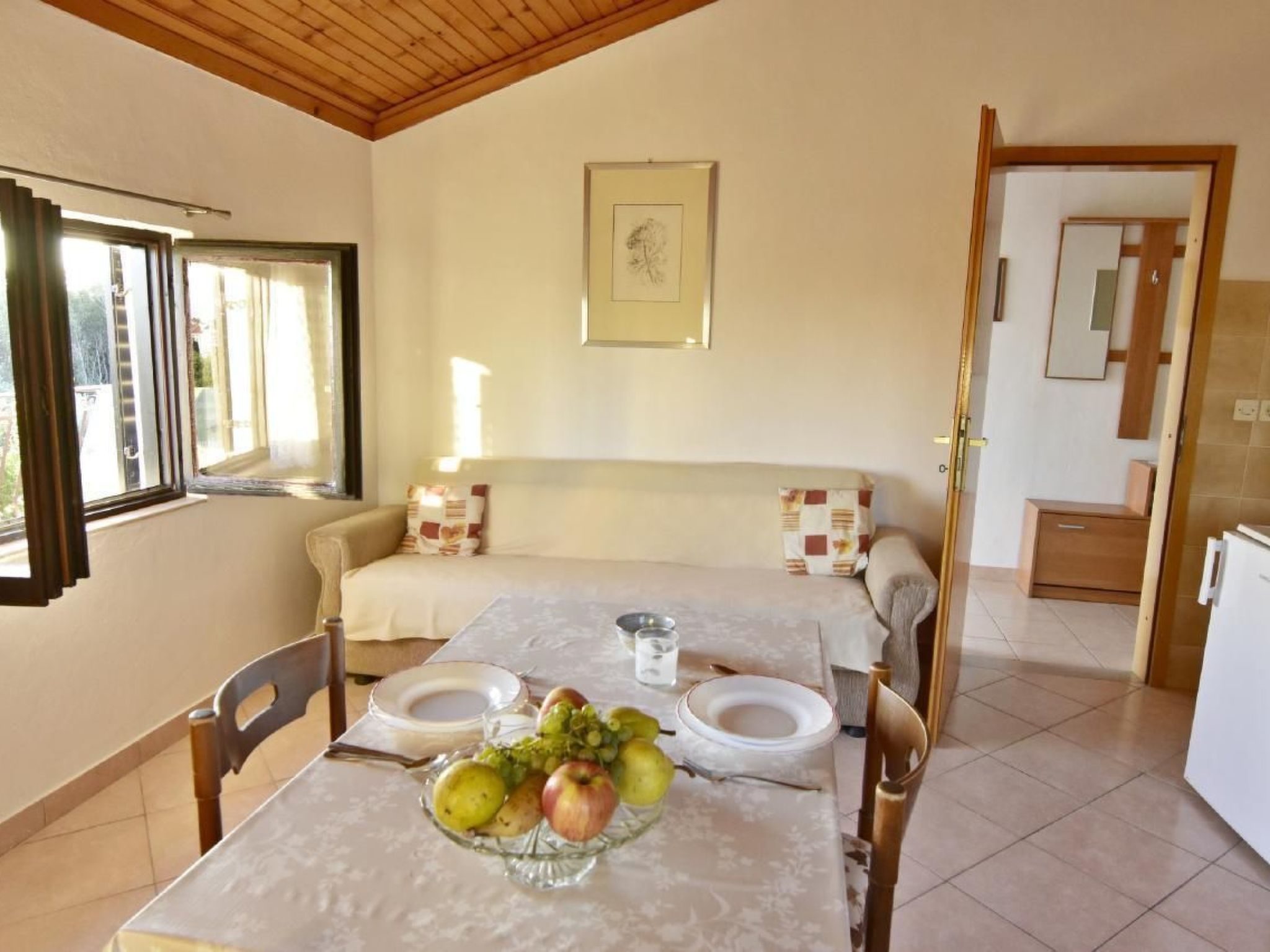 LUCIANA 1-Image-tags.info