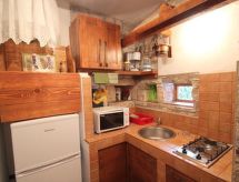 Vrijstaande vakantiewoning op 200 meter van zee in Zambratija - thumbnail 3