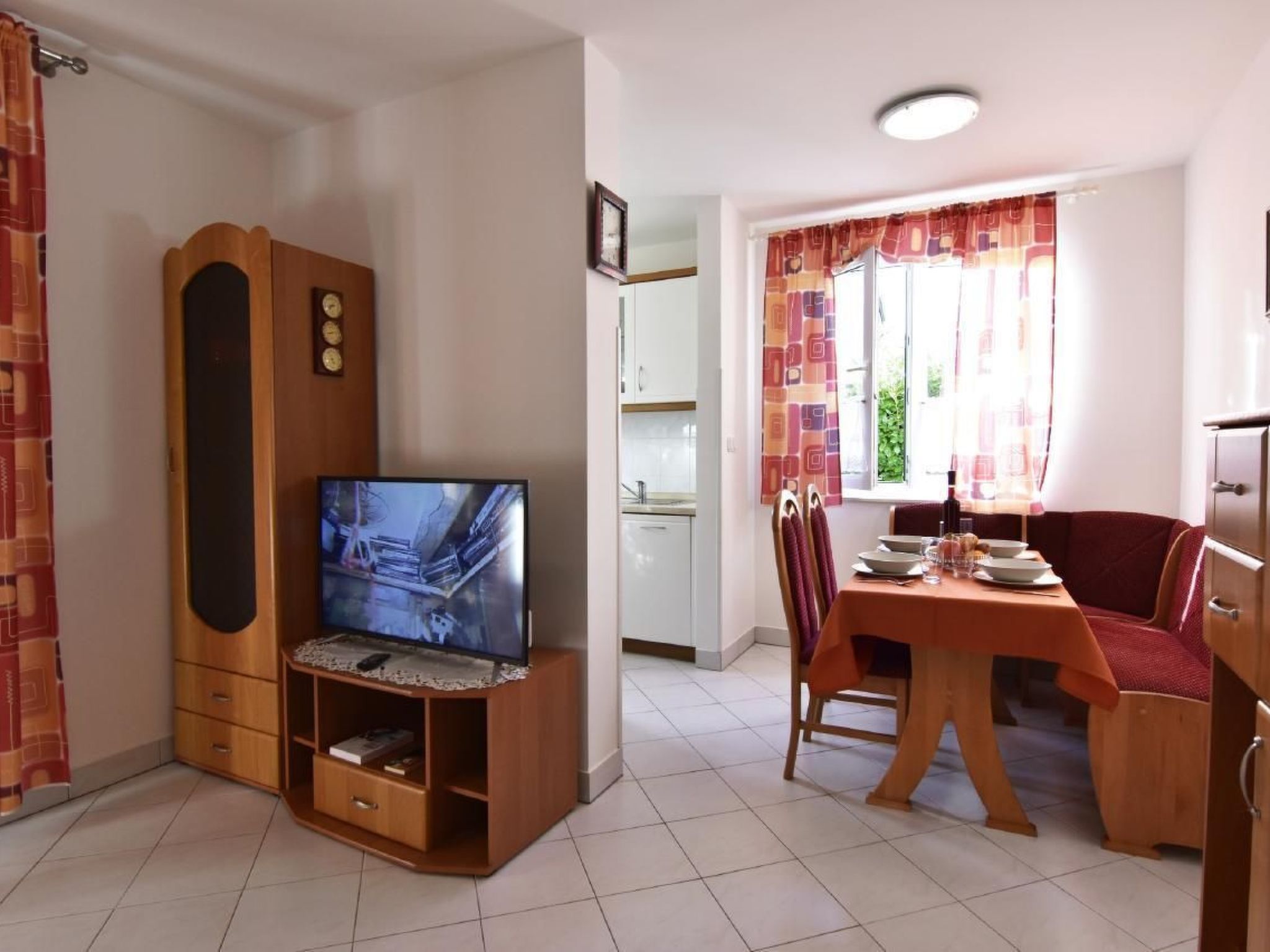 Wohnung in Zambratija mit Gemeinsamem Grill-Image-tags.info