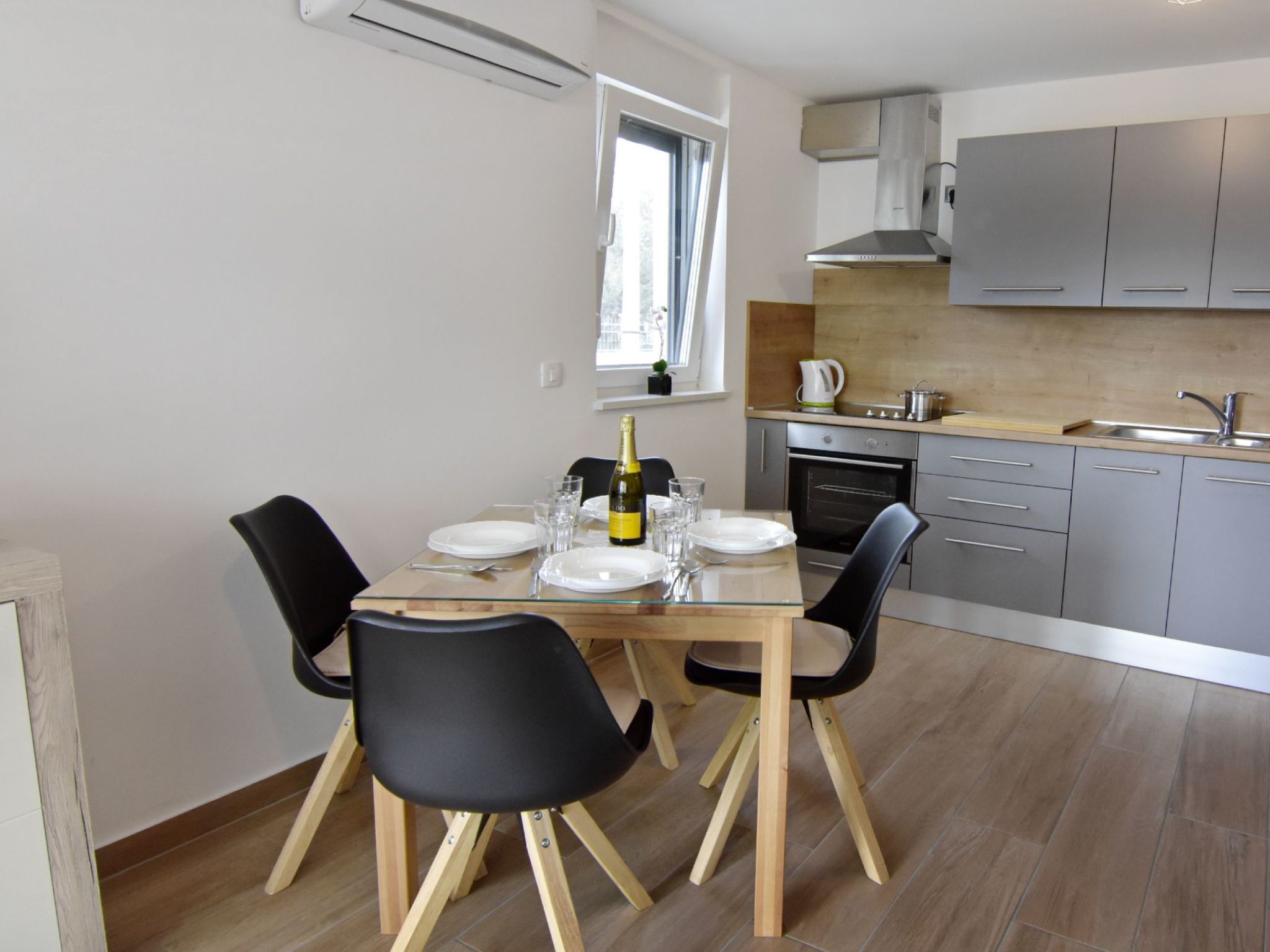 ANJA Zambrazija-Image-tags.info