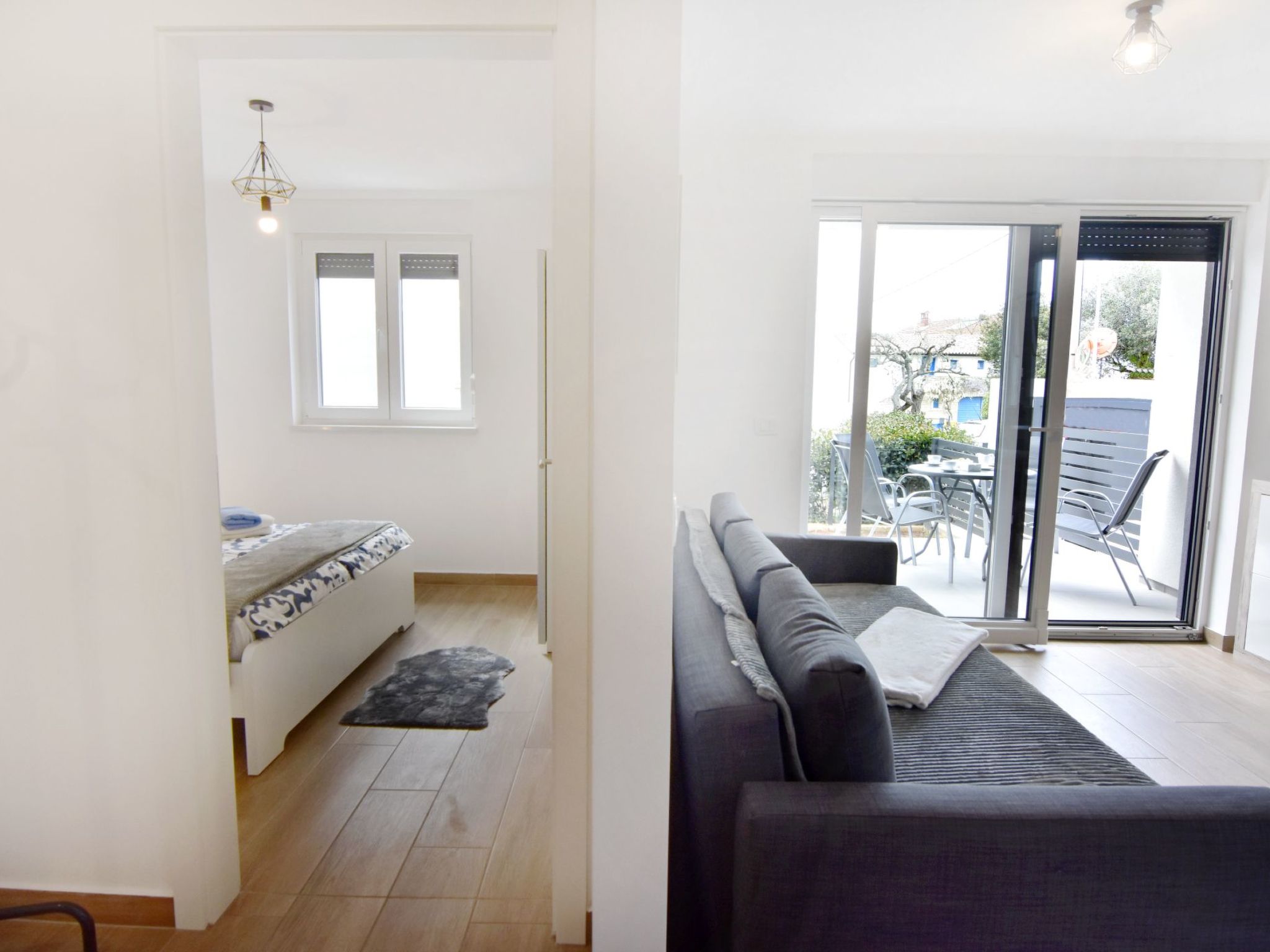 ANJA Zambrazija-Dedans