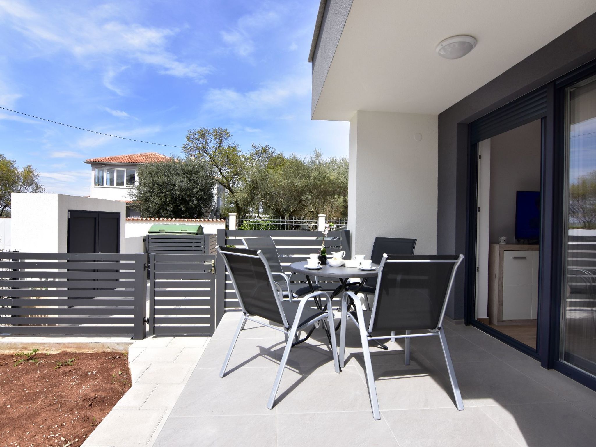 ANJA Zambrazija-Image-tags.info