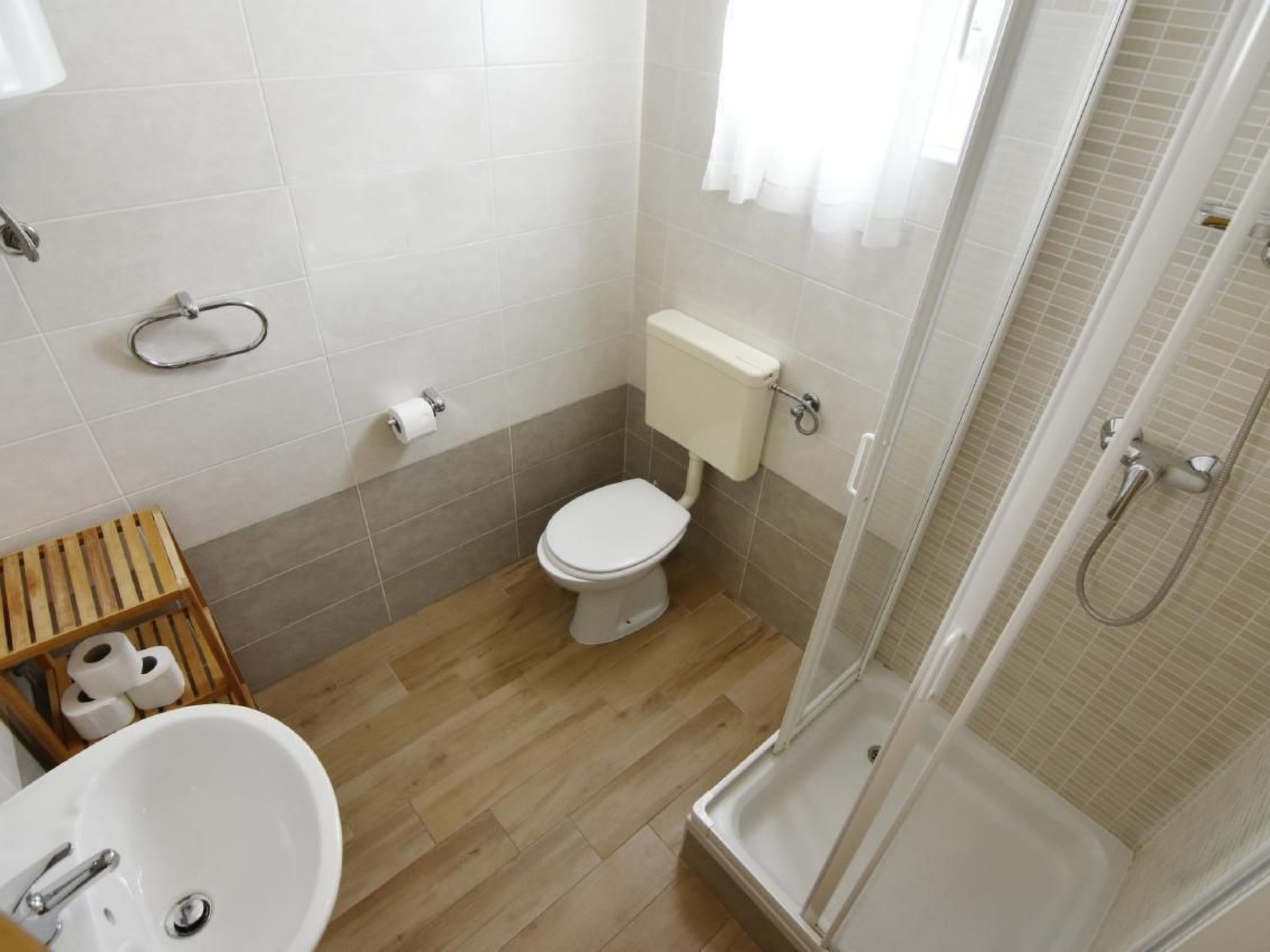 In Zambratija mit Terrasse-Image-tags.info