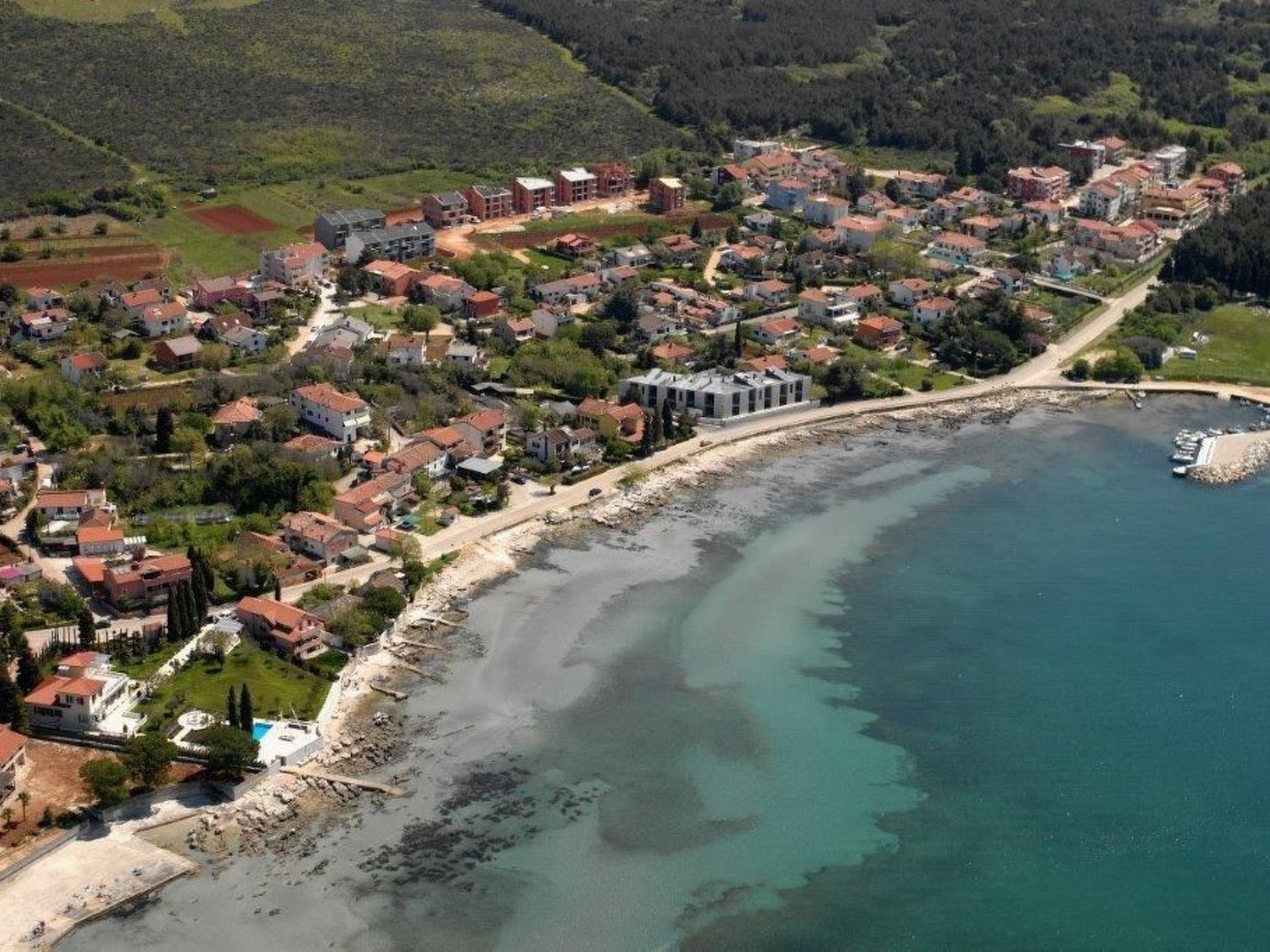 In Zambratija mit Terrasse-Image-tags.info