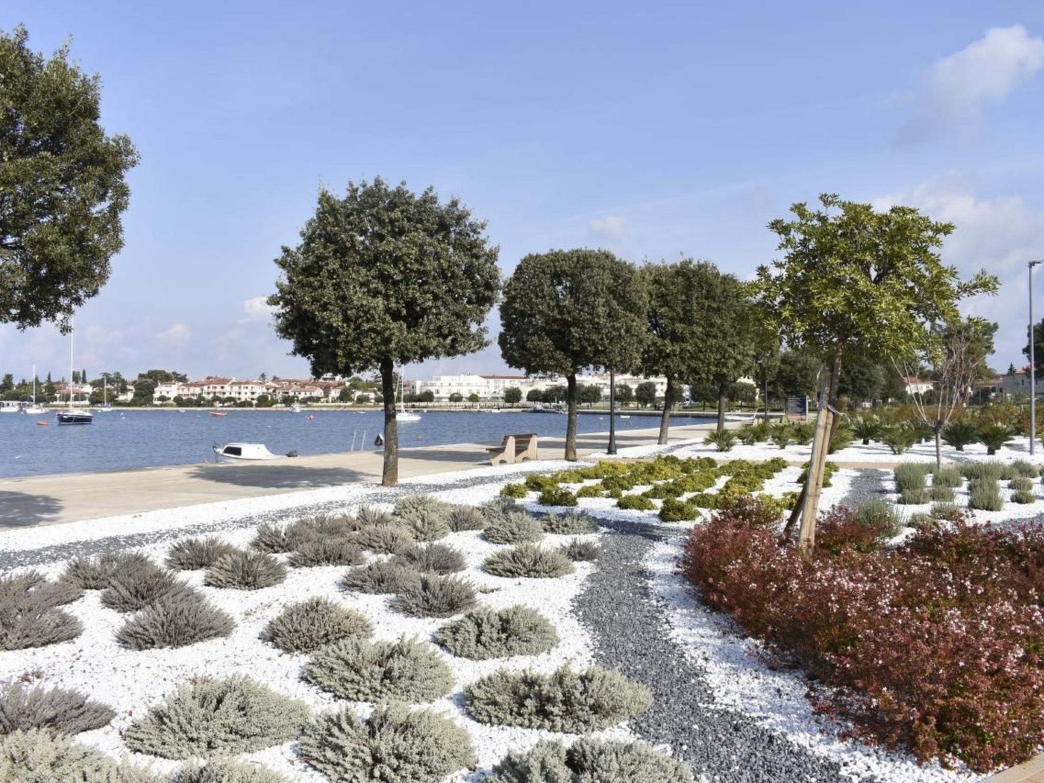 In Zambratija mit Terrasse-Image-tags.info