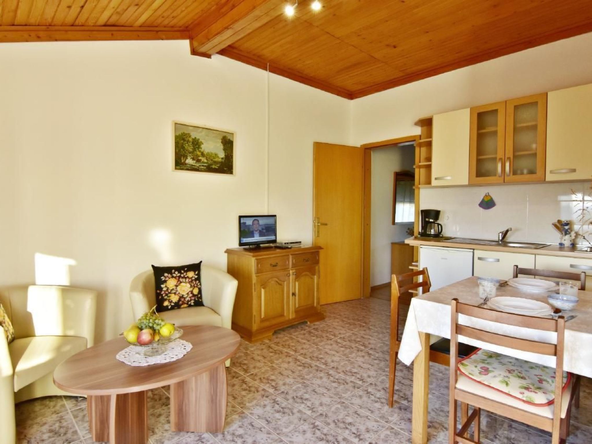 Luciana 2-Image-tags.info