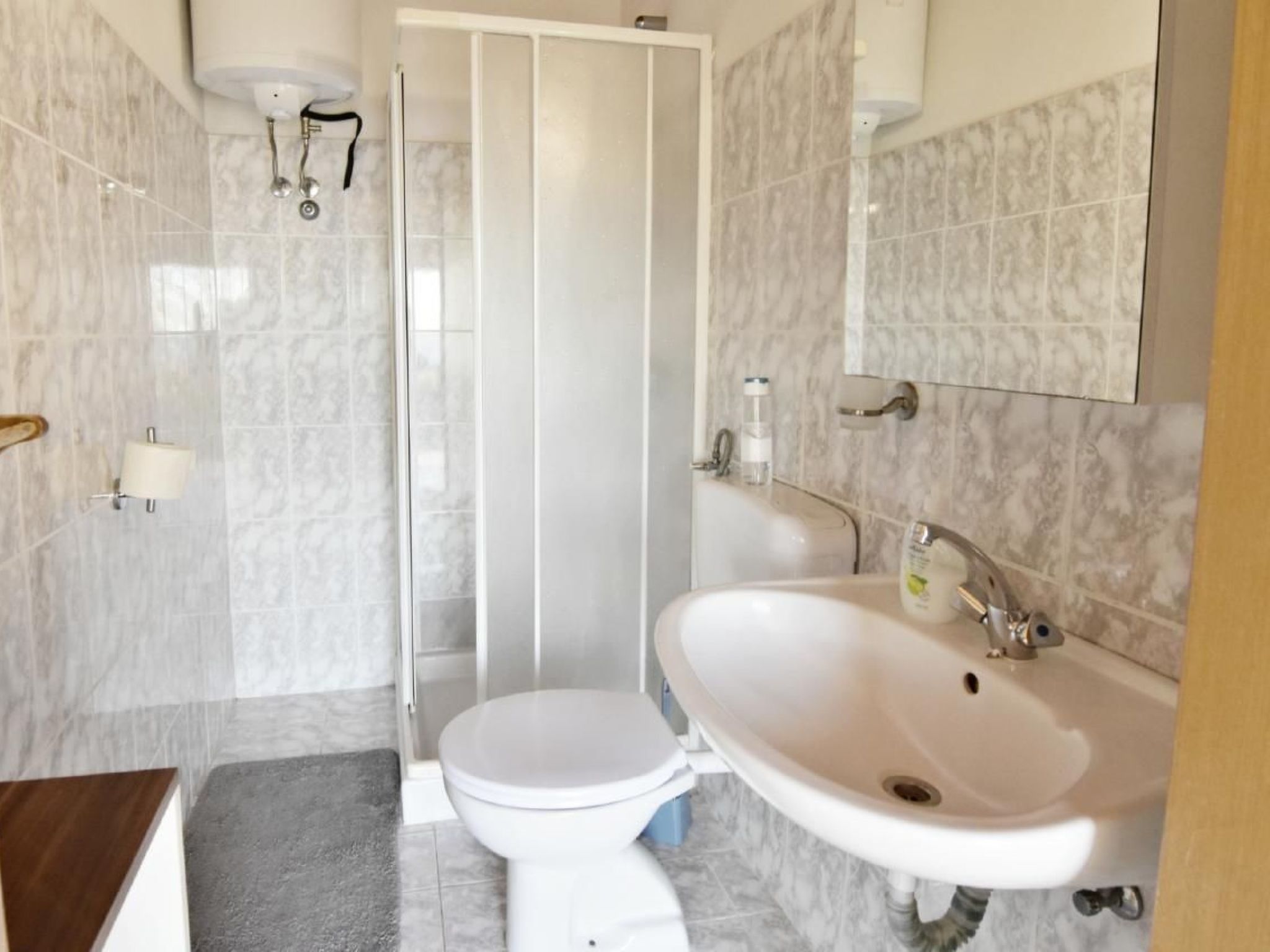 Luciana 2-Image-tags.info