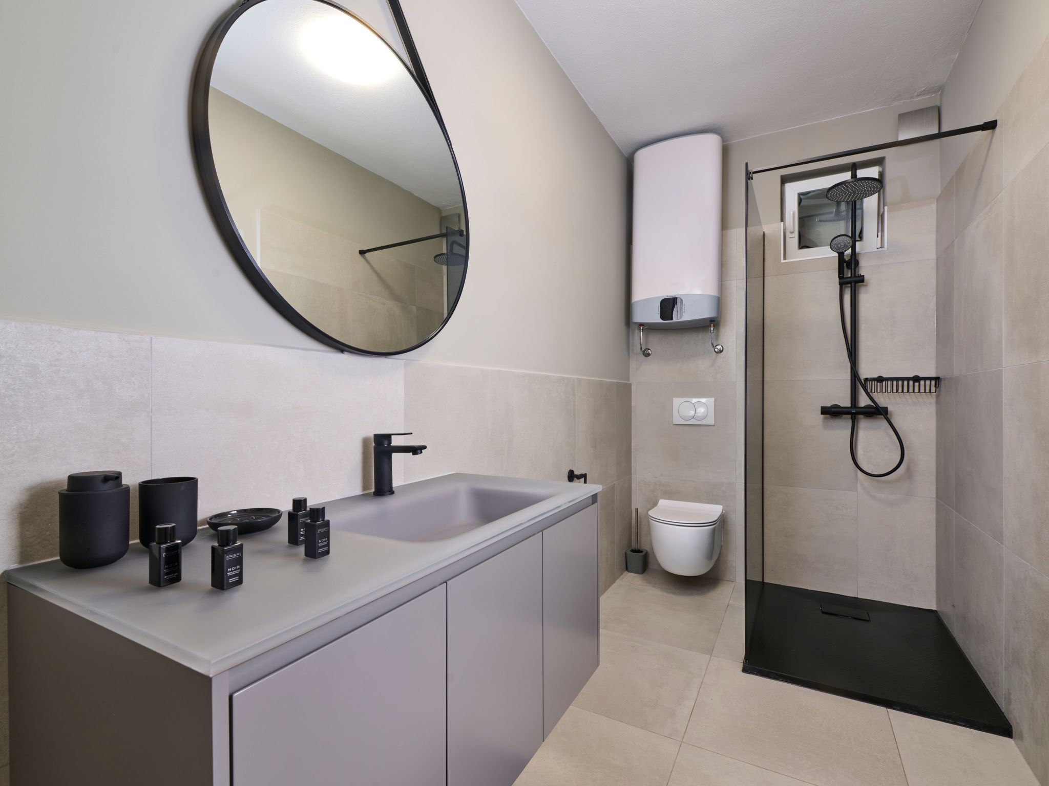 In Zambratija mit eigenem Parkplatz-Inside