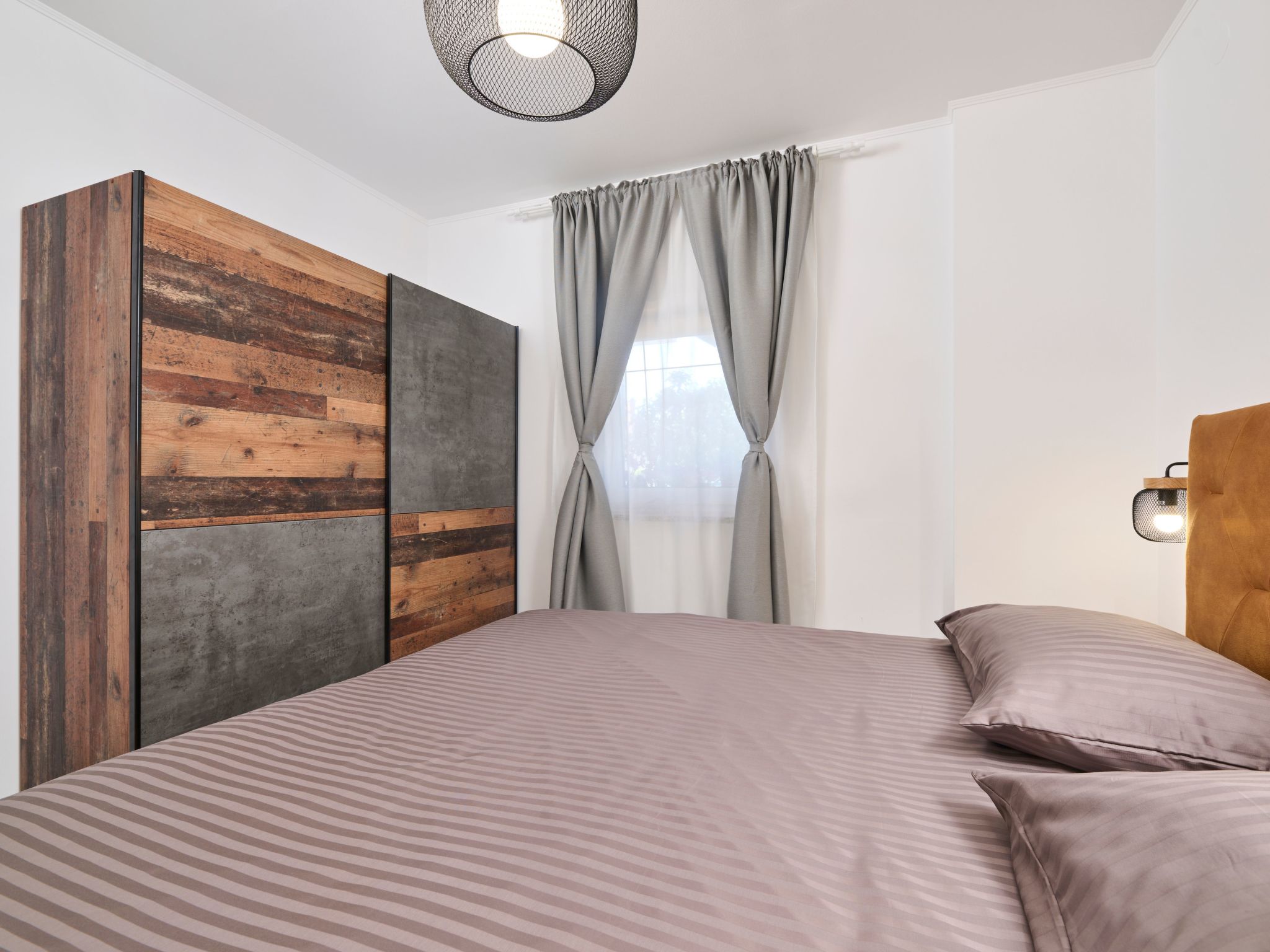 In Zambratija mit eigenem Parkplatz-Inside