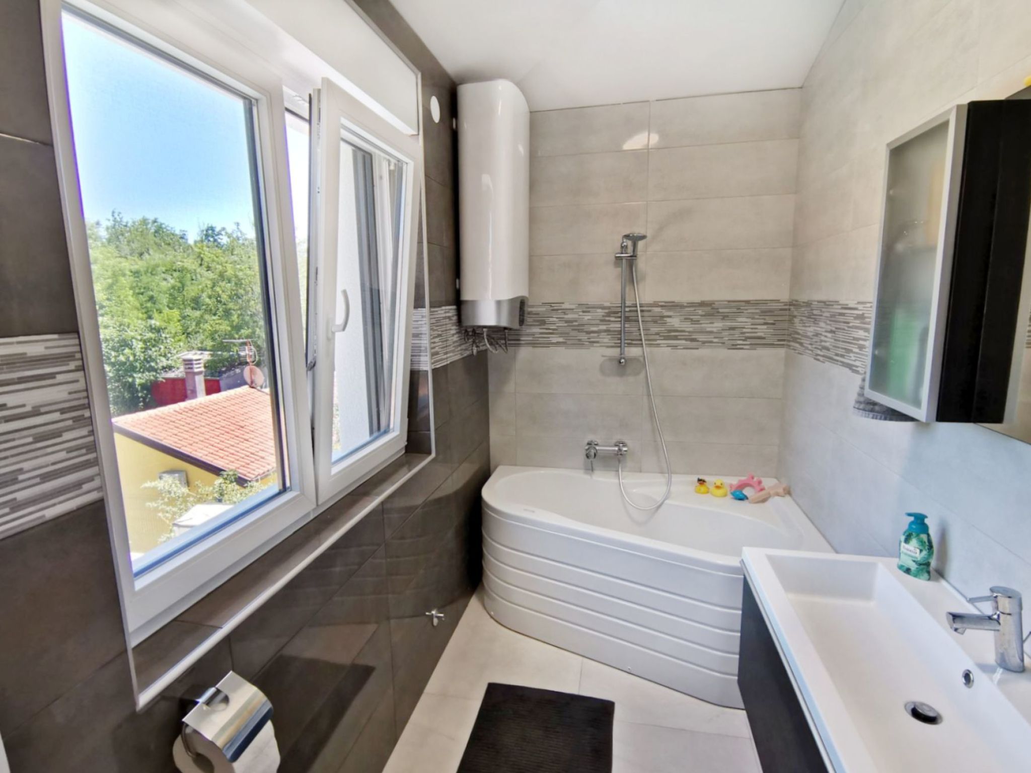 Vila Oliva Štrika-Image-tags.info