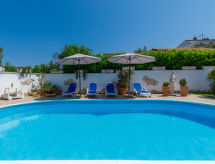 Comfortabel appartement Tiziana met zwembad en tuin nabij Umag - thumbnail 1