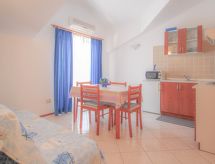 Strandnahe Ferienwohnung Bruno 1