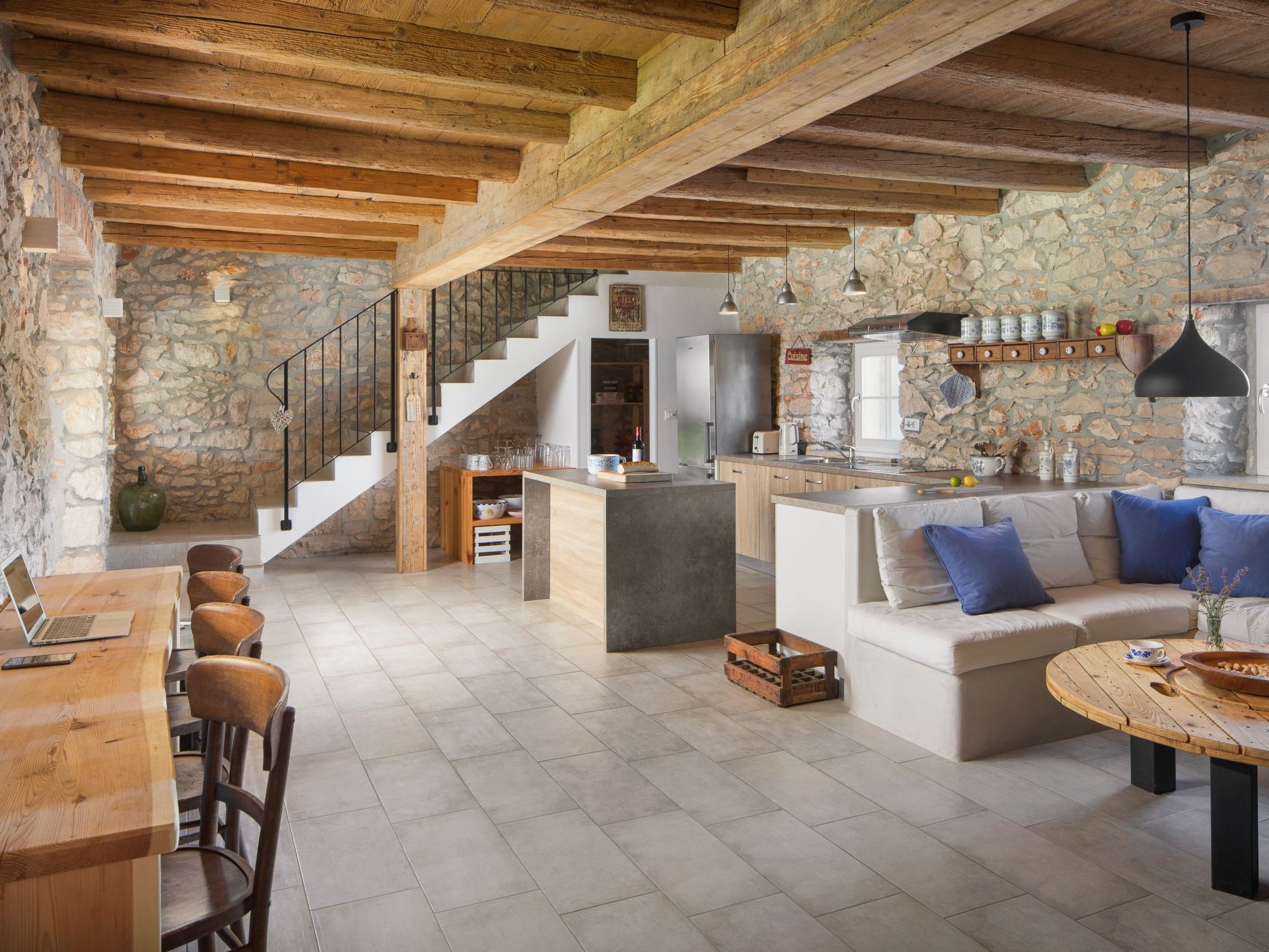 Villa Flavia Traditionelles Steinhaus mit Pool-Binnen