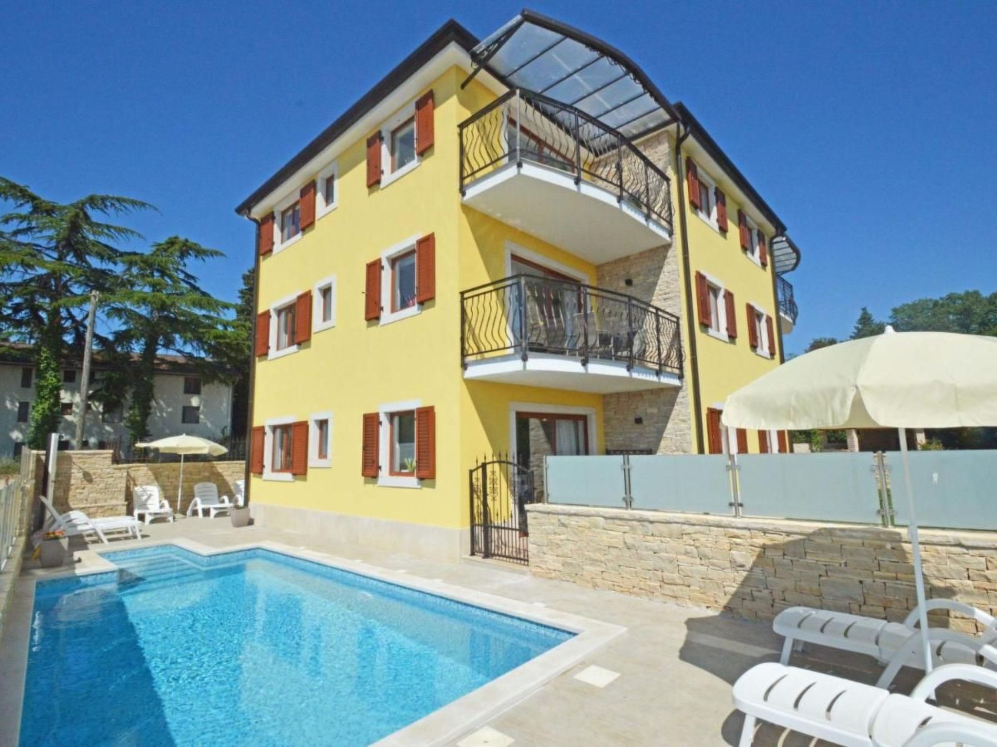 Elia Appartments — view 1 of 22