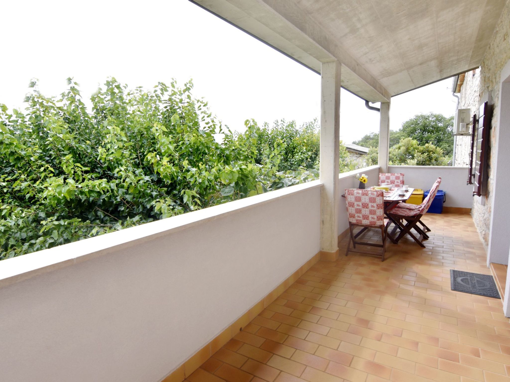 Große Wohnung in Babići mit Garten und Terrasse-Image-tags.info