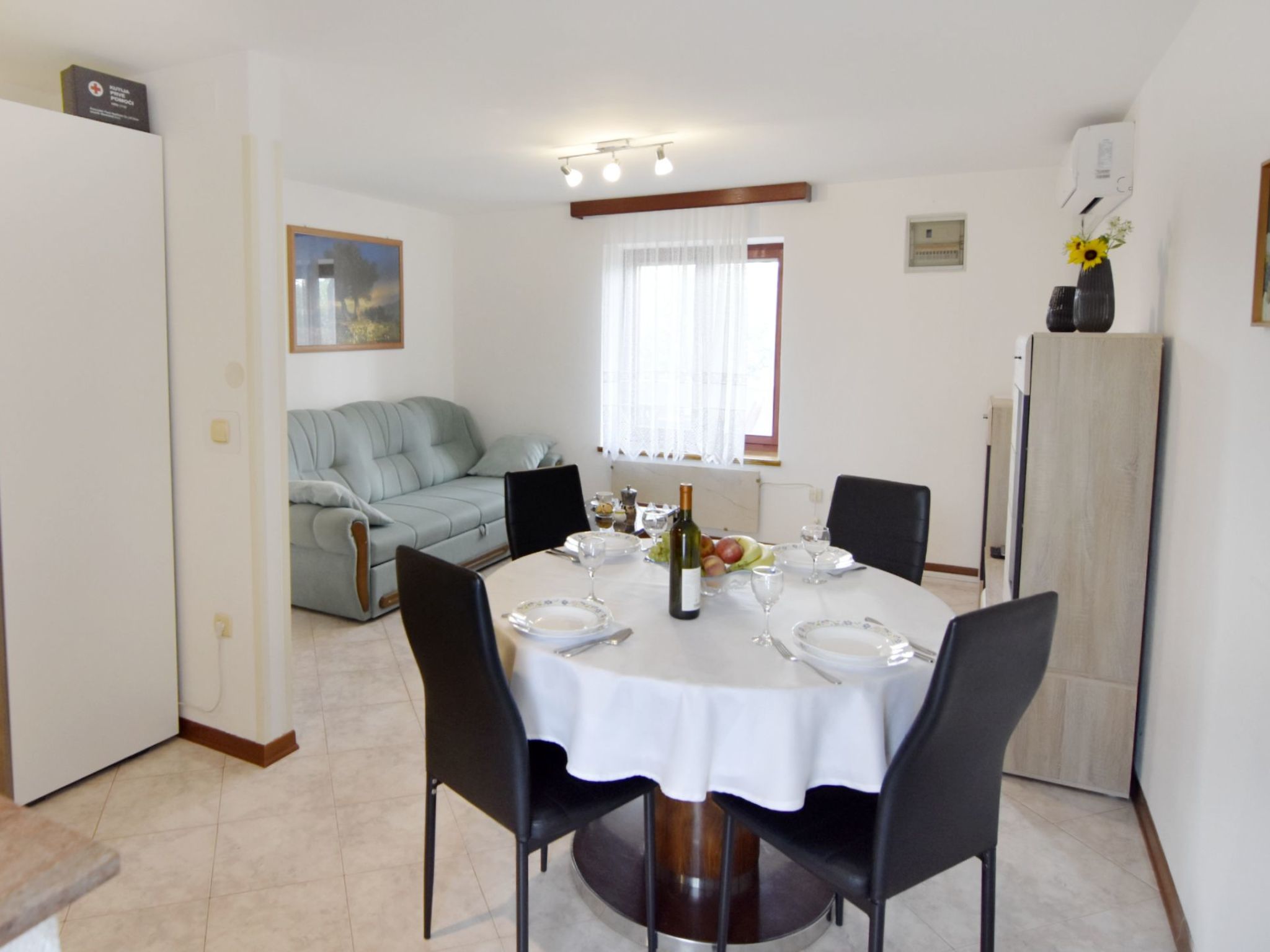 Große Wohnung in Babići mit Garten und Terrasse-Image-tags.info