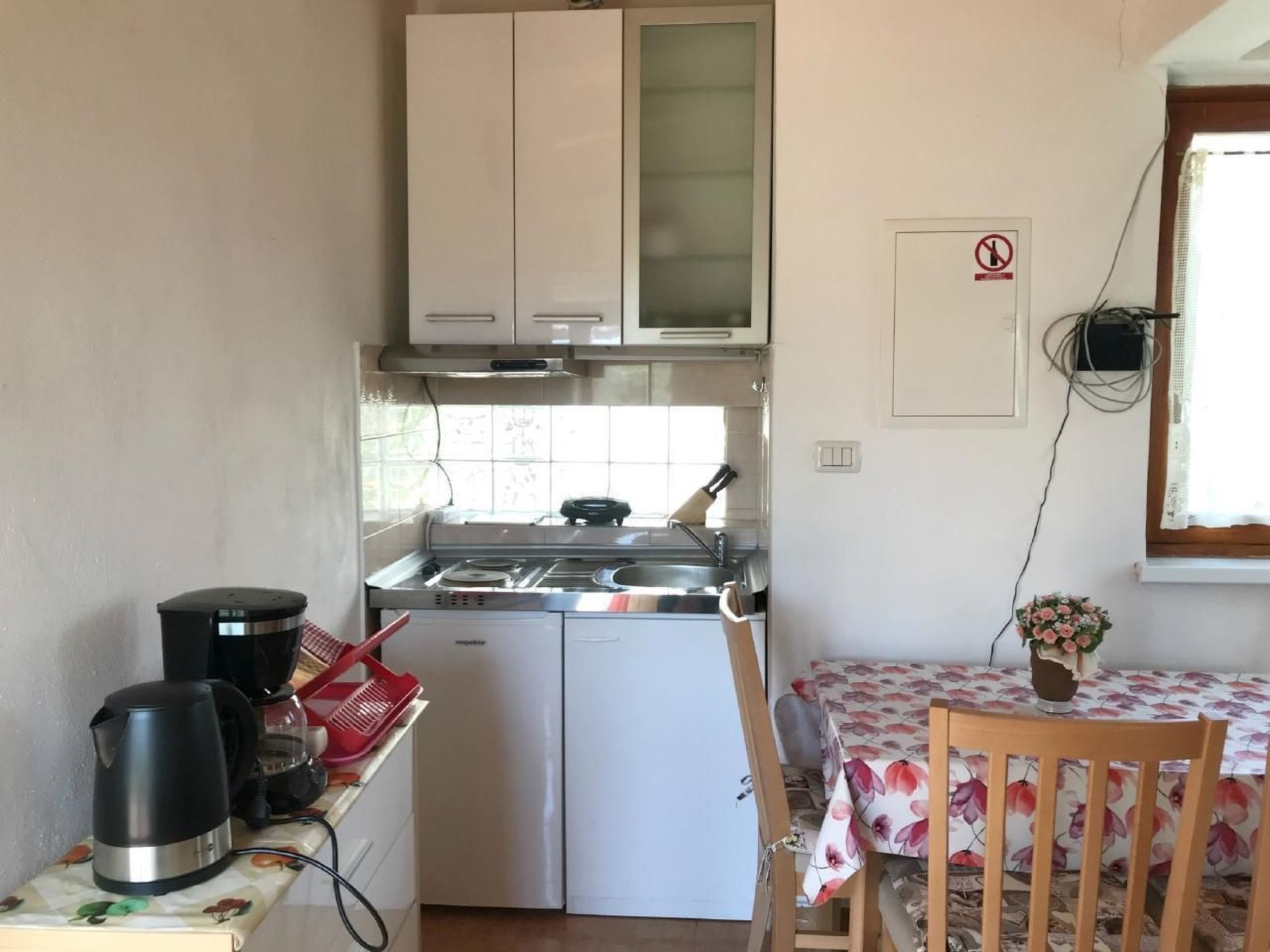 Schöne Wohnung in Babići mit Kleiner Terrasse-Image-tags.info