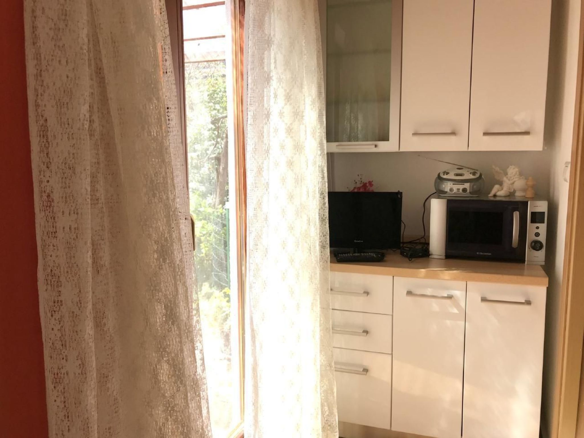 Schöne Wohnung in Babići mit Kleiner Terrasse-Image-tags.info