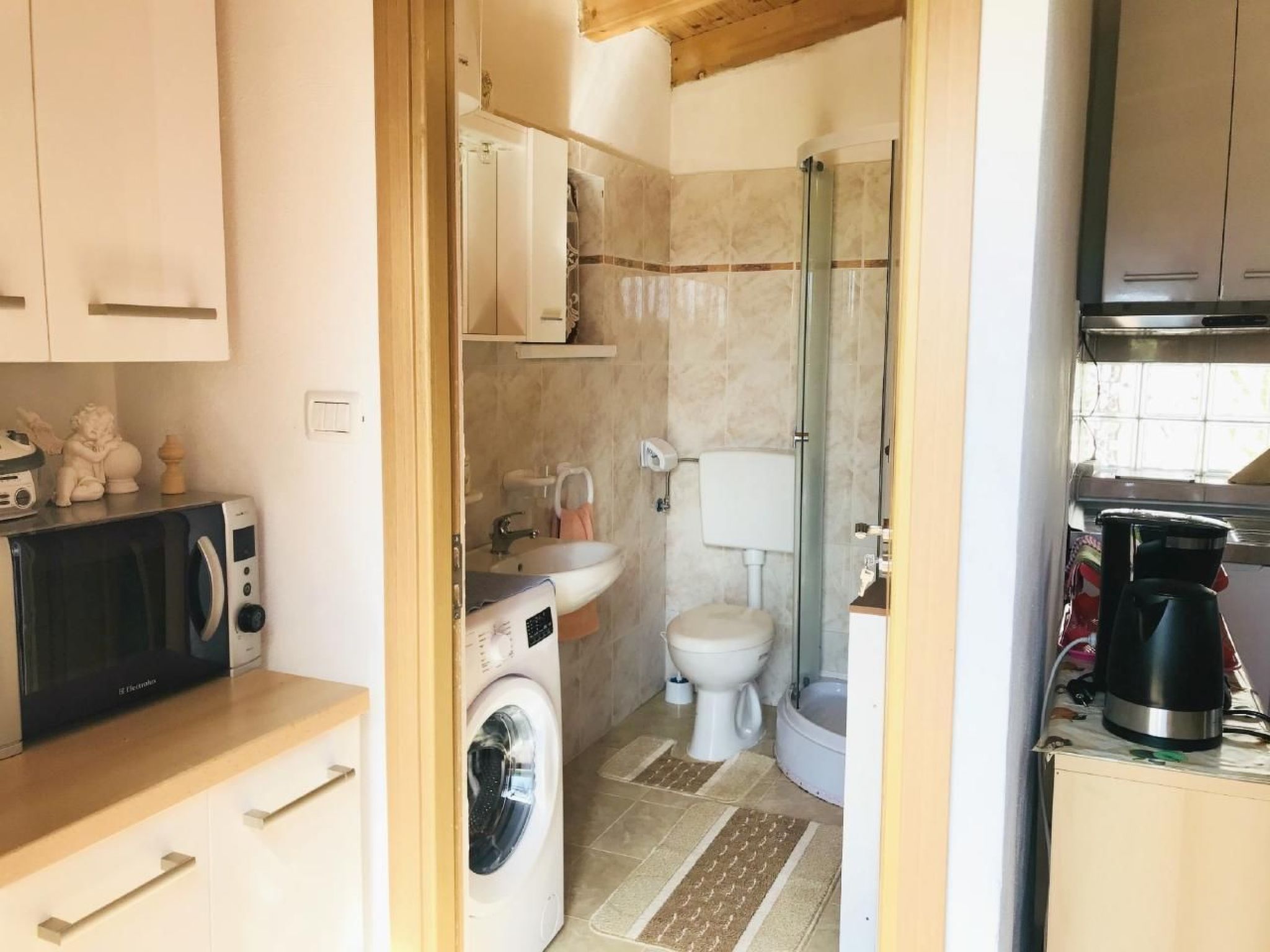 Schöne Wohnung in Babići mit Kleiner Terrasse-Image-tags.info