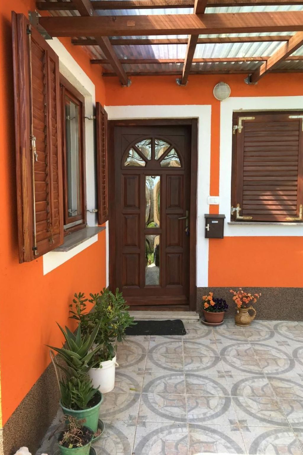 Schöne Wohnung in Babići mit Kleiner Terrasse-Image-tags.info