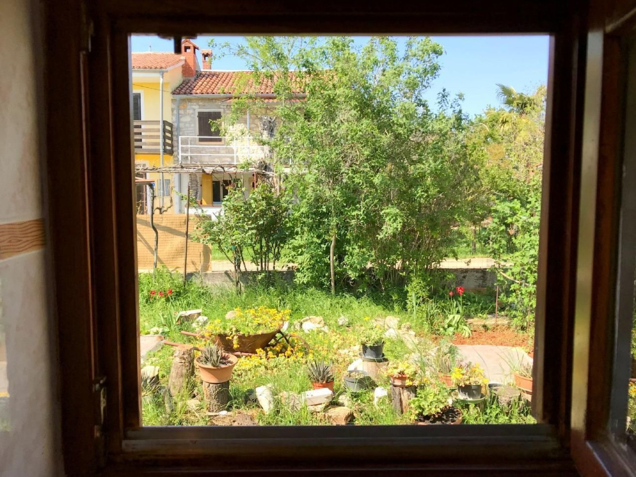 Schöne Wohnung in Babići mit Kleiner Terrasse-Image-tags.info