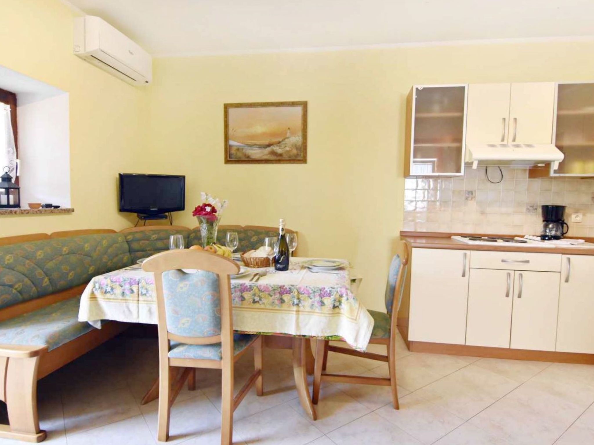 Lorena B4-Image-tags.info