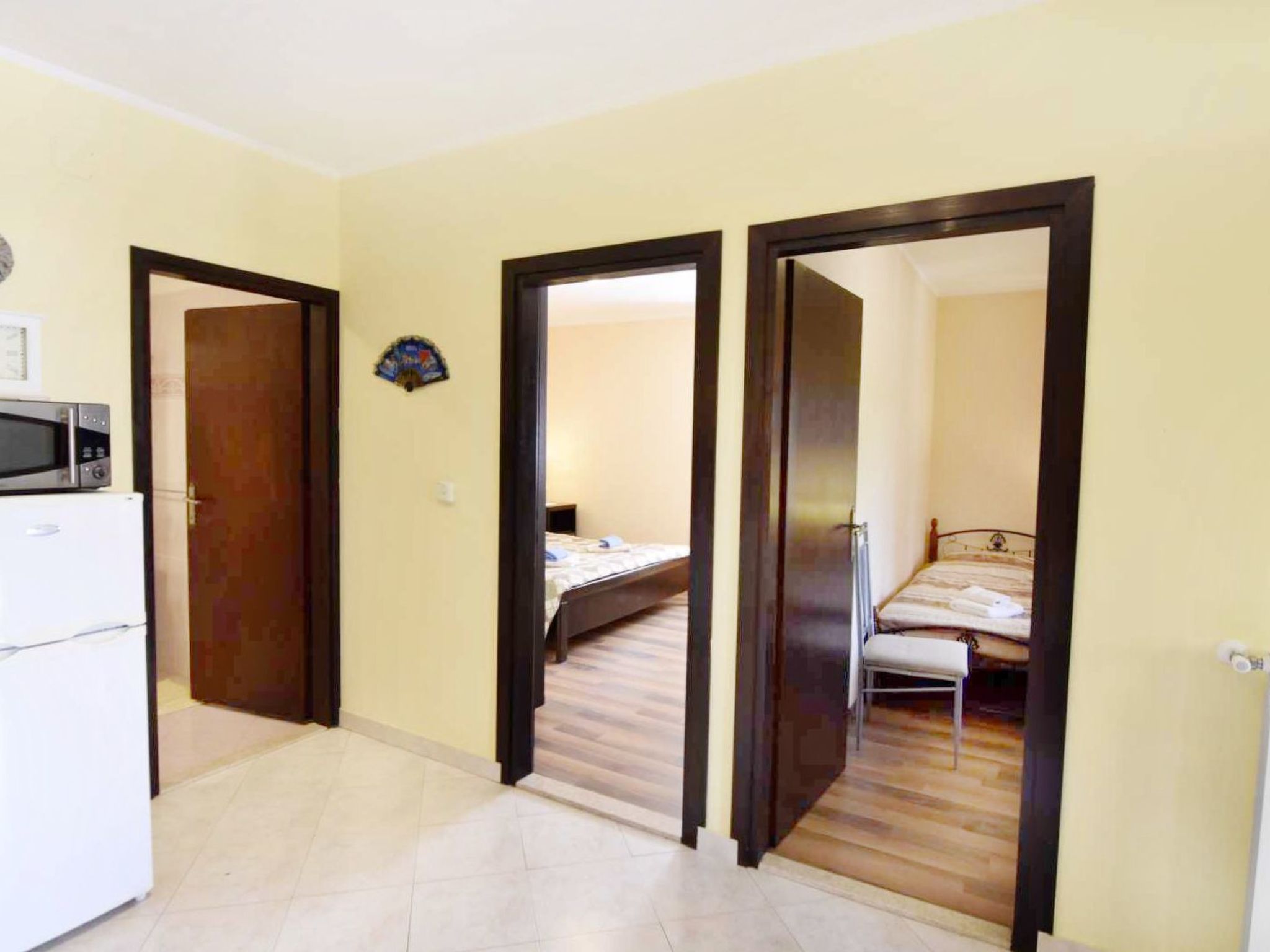 Lorena B4-Image-tags.info