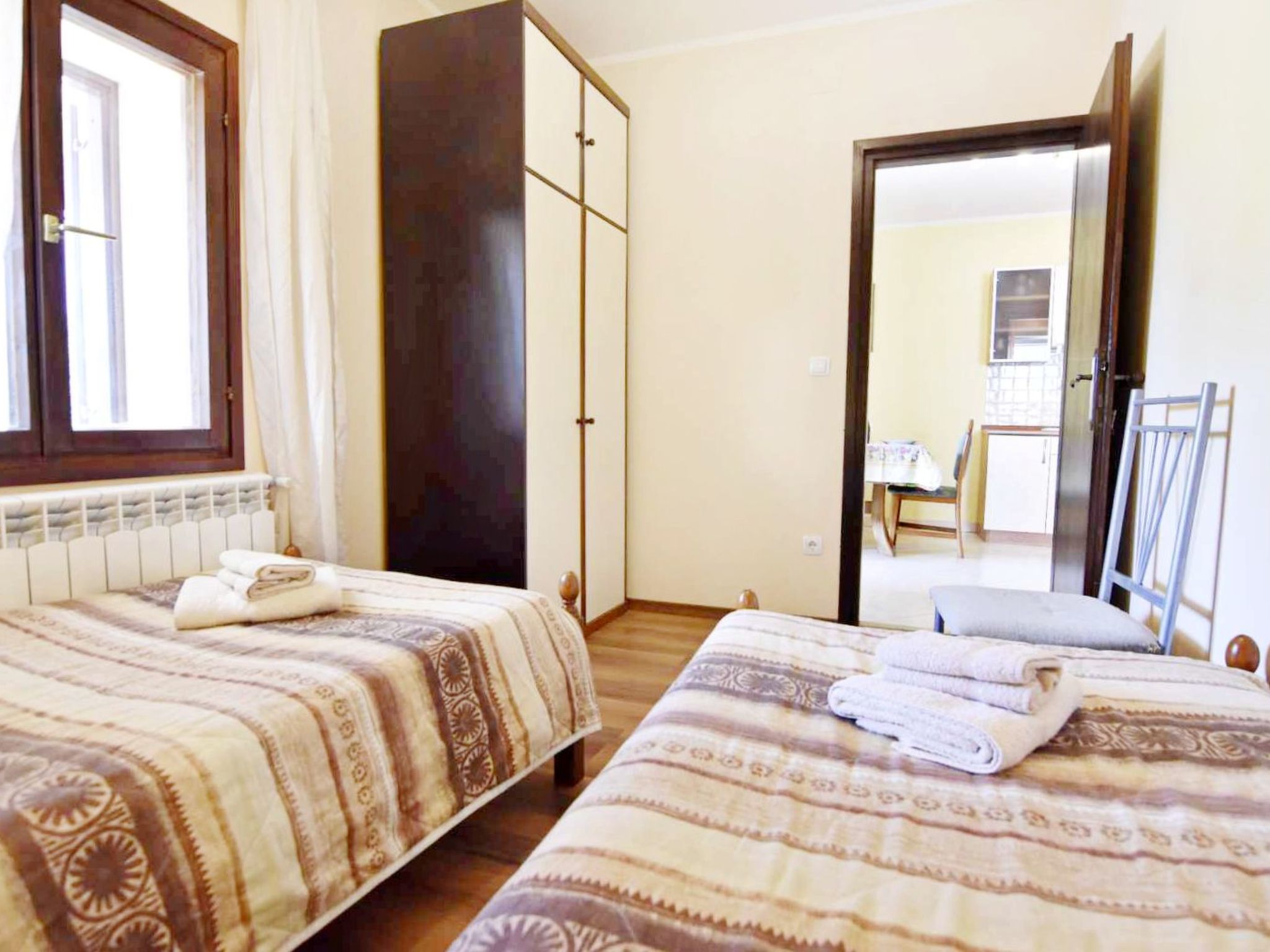 Lorena B4-Image-tags.info