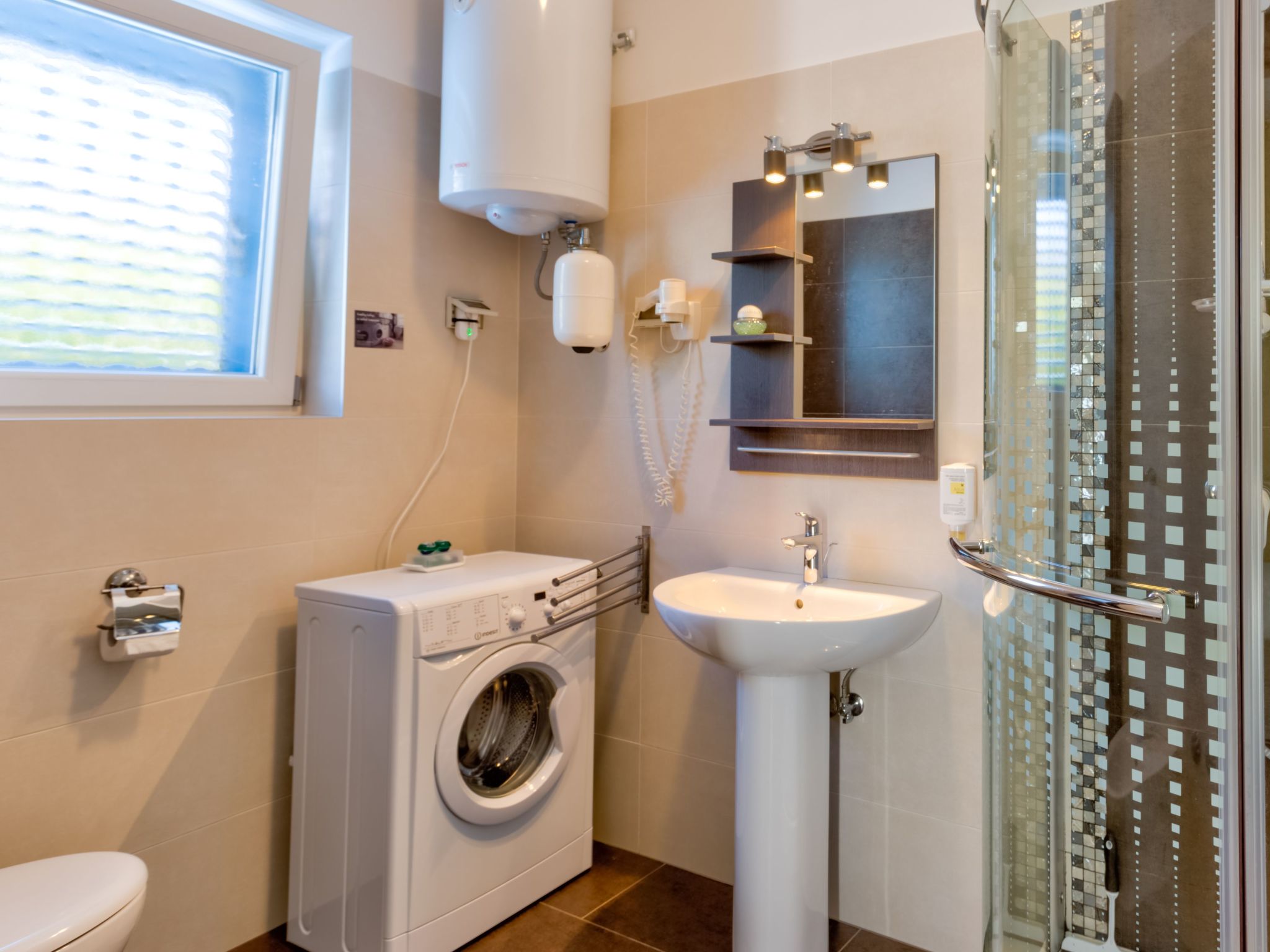 Moderne Ferienwohnung mit Terrasse nah am Strand-Image-tags.info