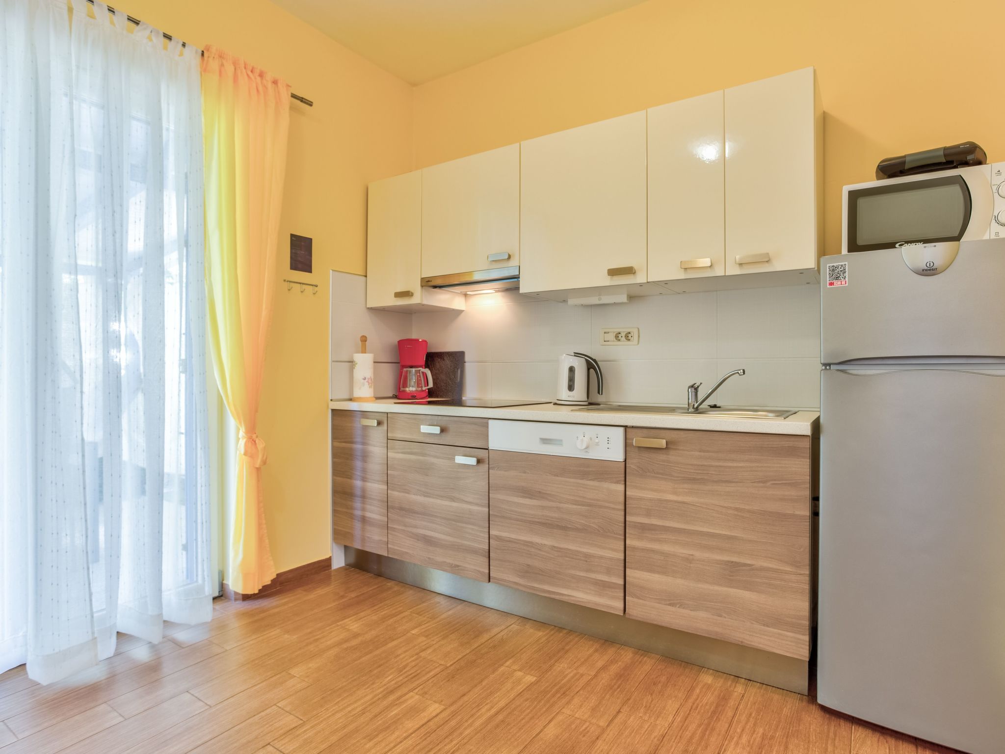 Moderne Ferienwohnung mit Terrasse nah am Strand-Image-tags.info