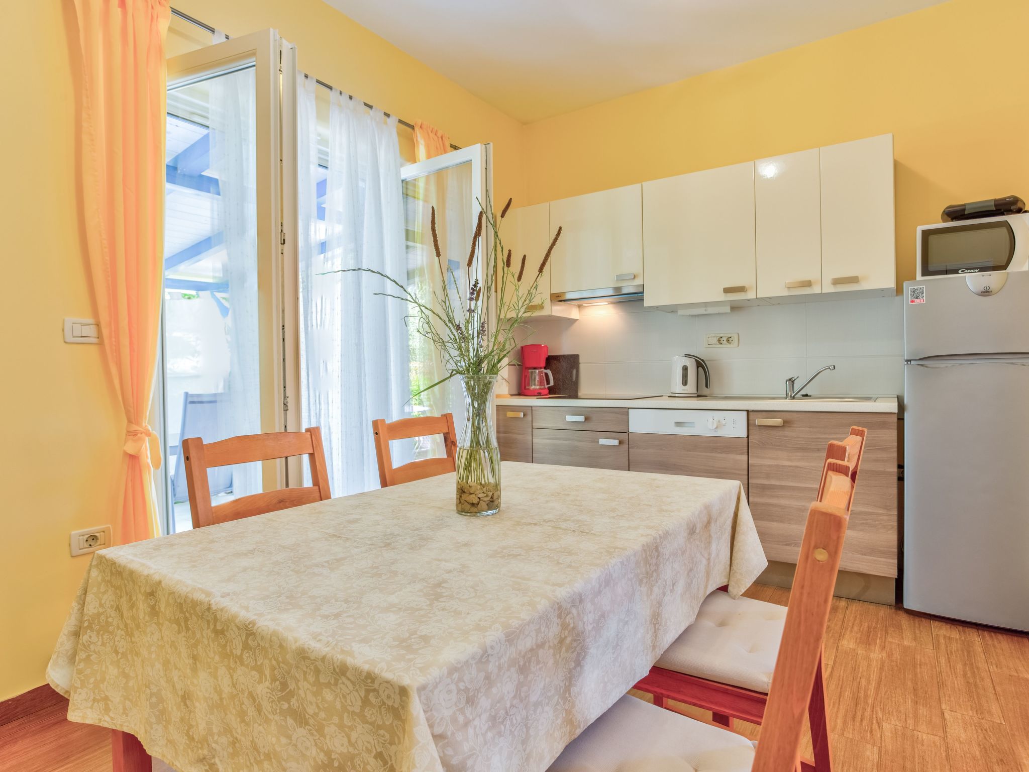 Moderne Ferienwohnung mit Terrasse nah am Strand-Image-tags.info