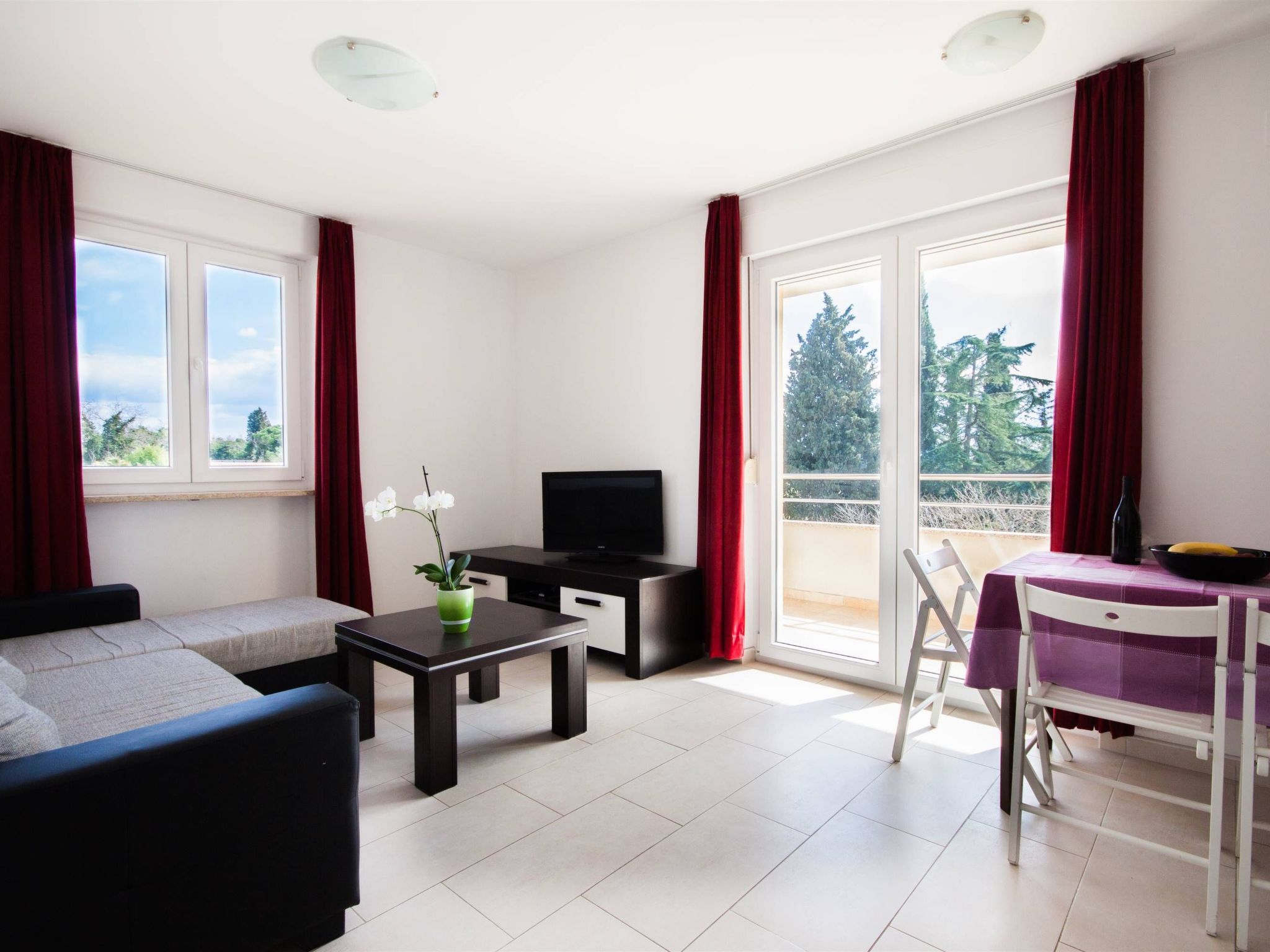 Wohnung mit Terrasse - Image 2