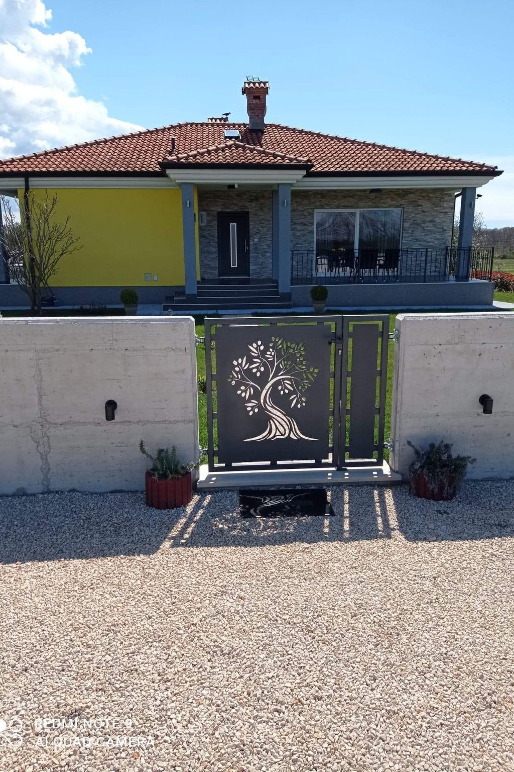 Mit Terrasse, Grill und Garten-Binnen