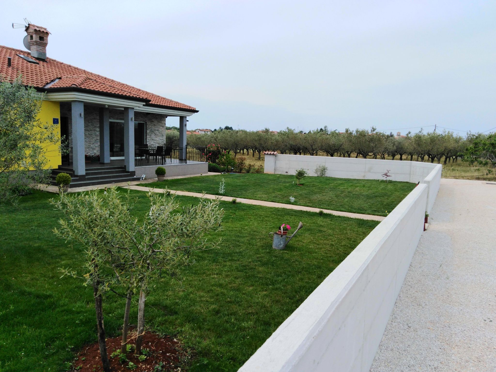 Mit Terrasse, Grill und Garten-Binnen