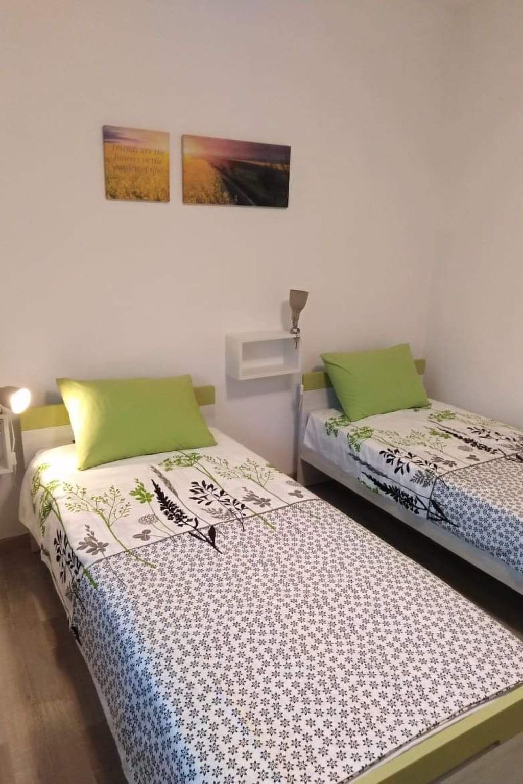 Mit Terrasse, Grill und Garten-Binnen