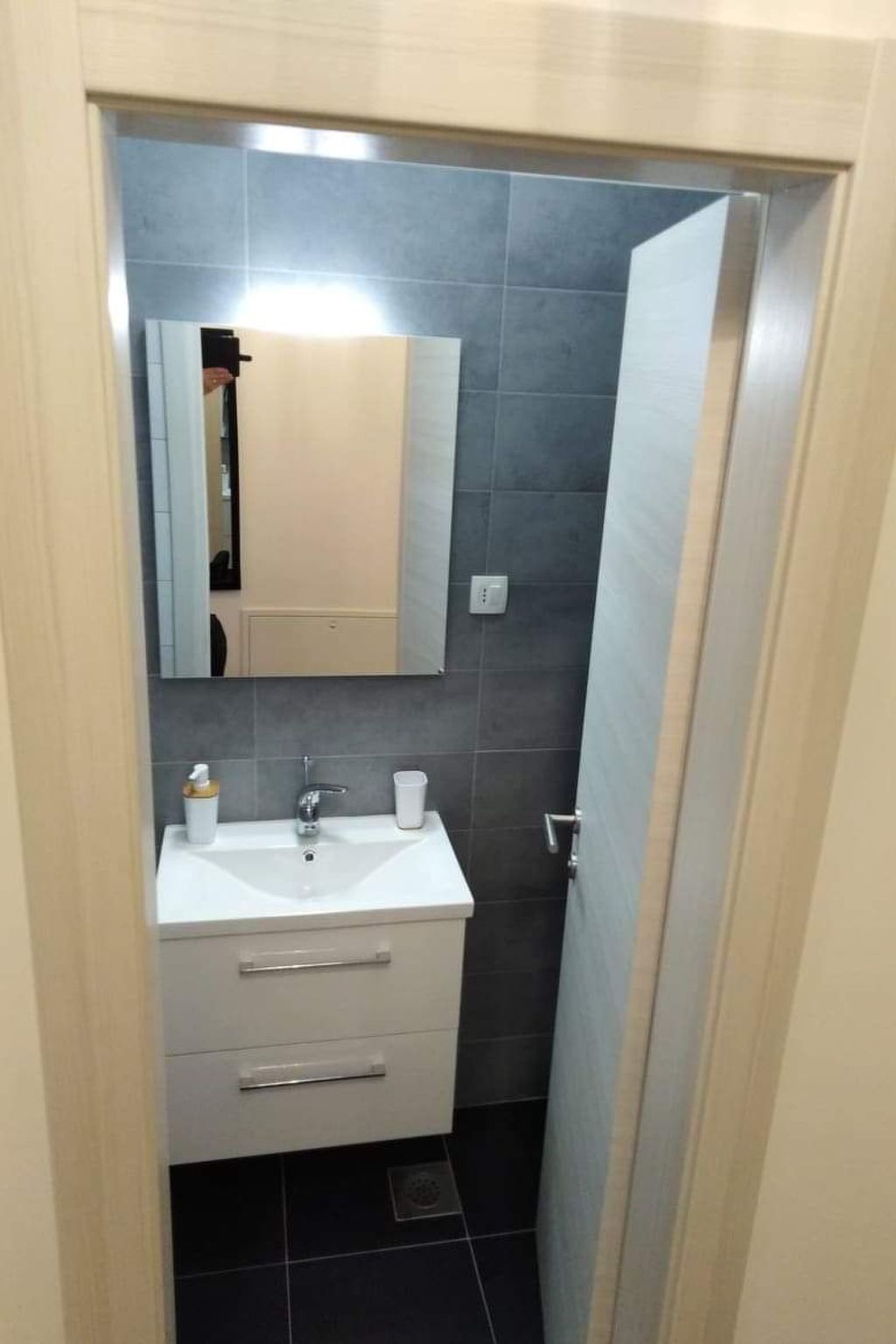 Mit Terrasse, Grill und Garten-Binnen