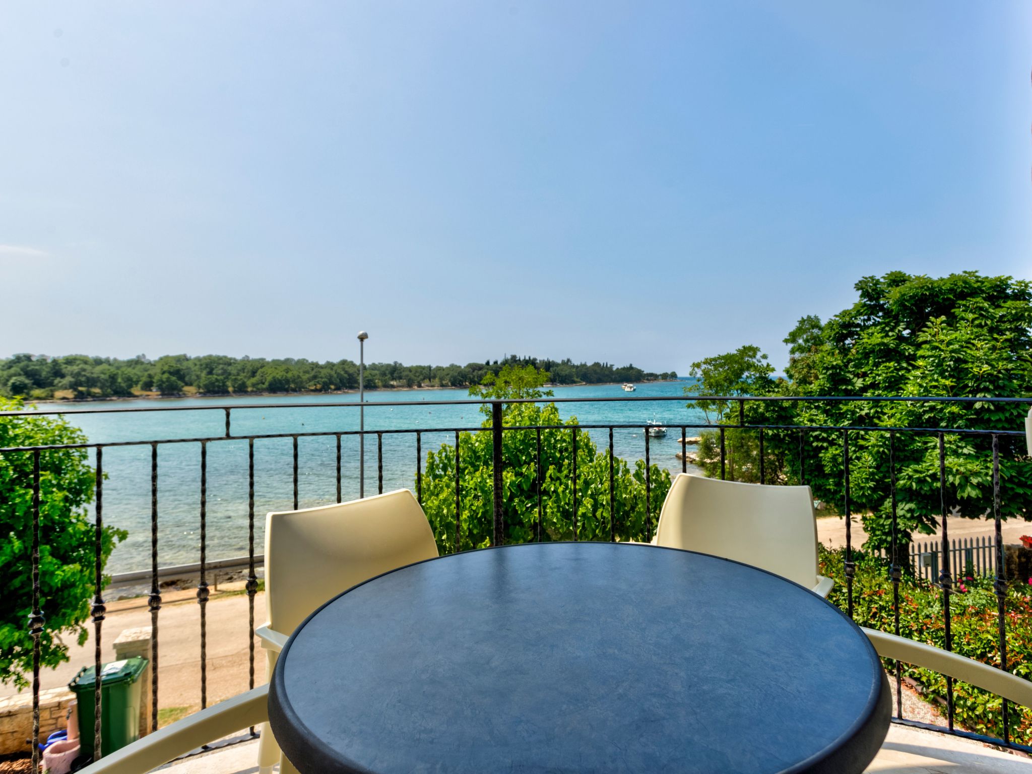 Moderne Ferienwohnung mit schöner Dachterrasse-Image-tags.info