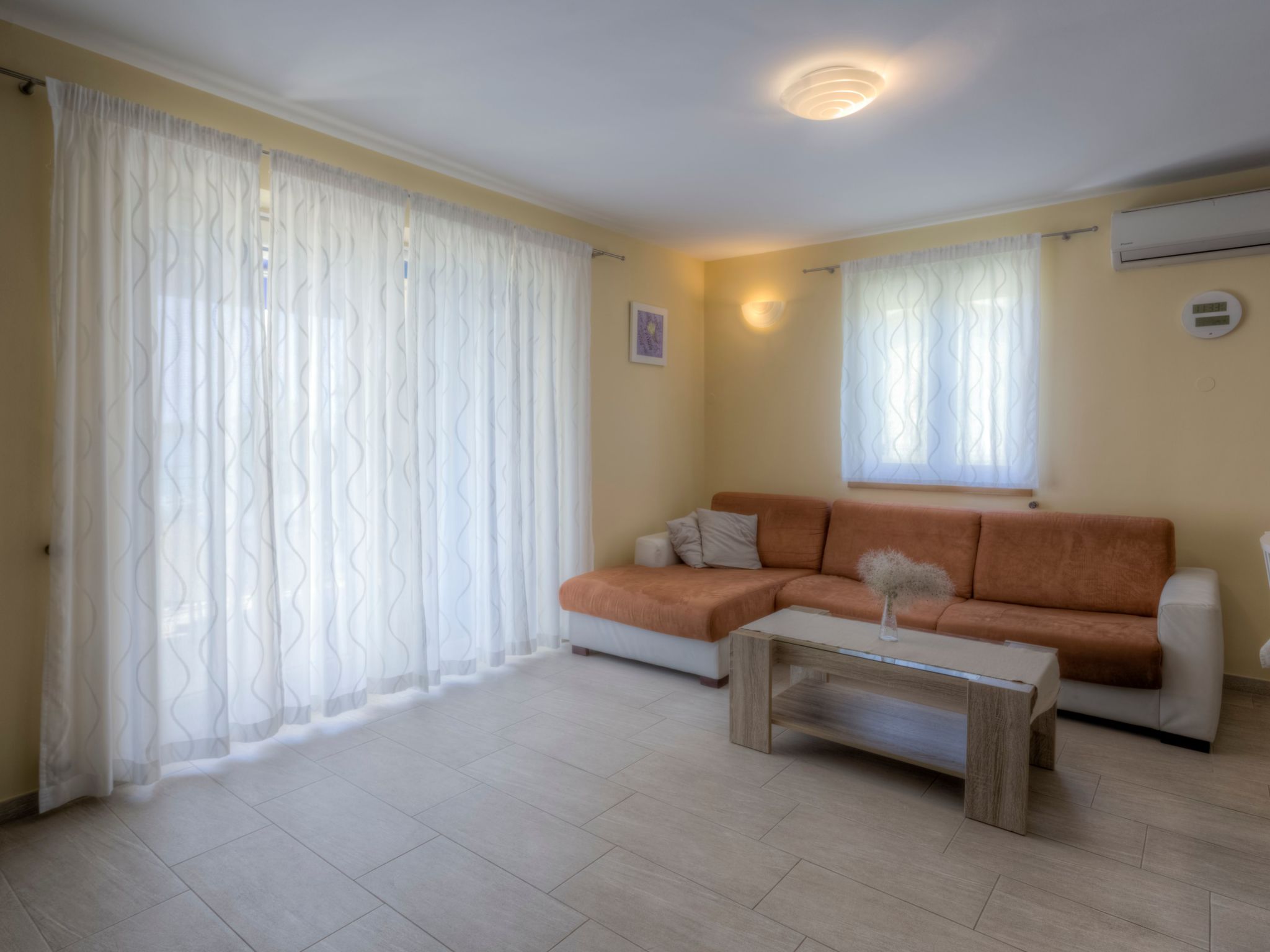 Moderne Ferienwohnung mit schöner Dachterrasse-Image-tags.info