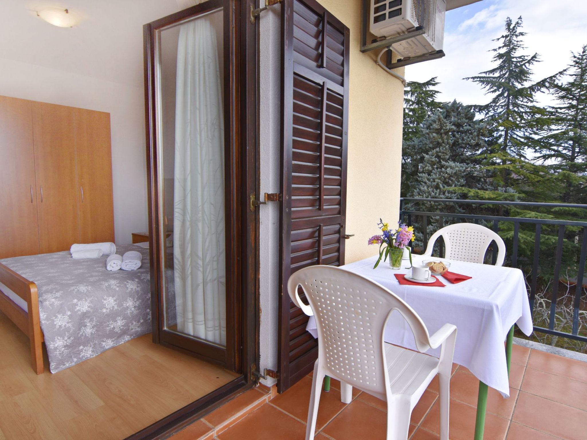 ALBINA STUDIO 5-Binnen