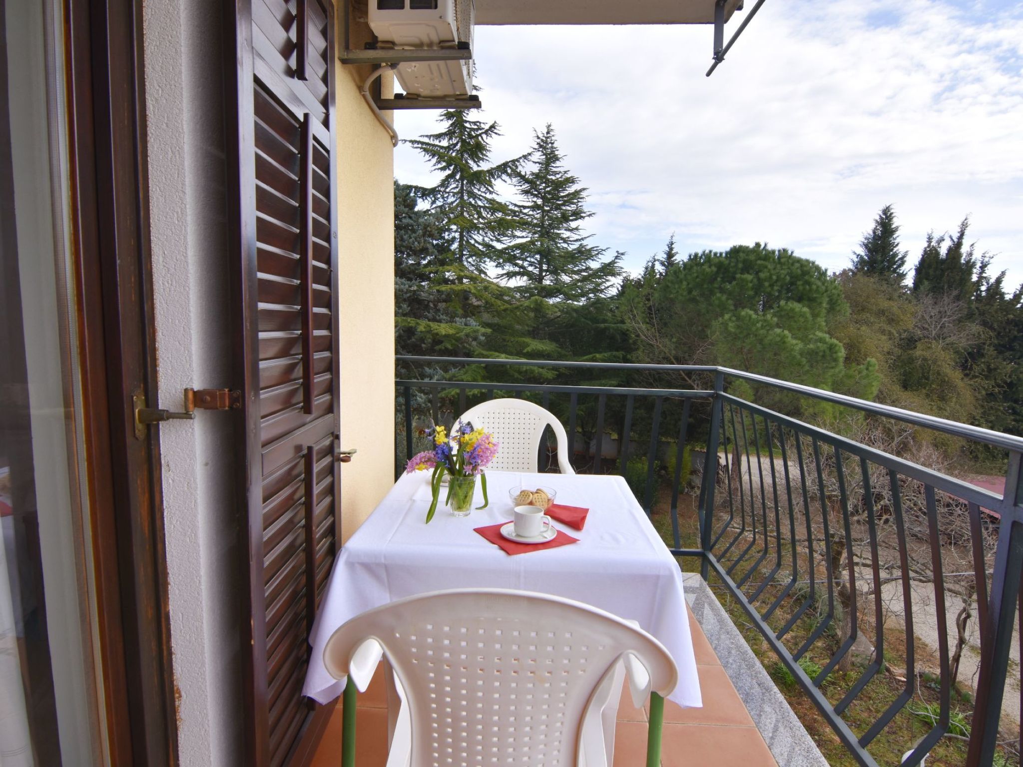 ALBINA STUDIO 5-Binnen