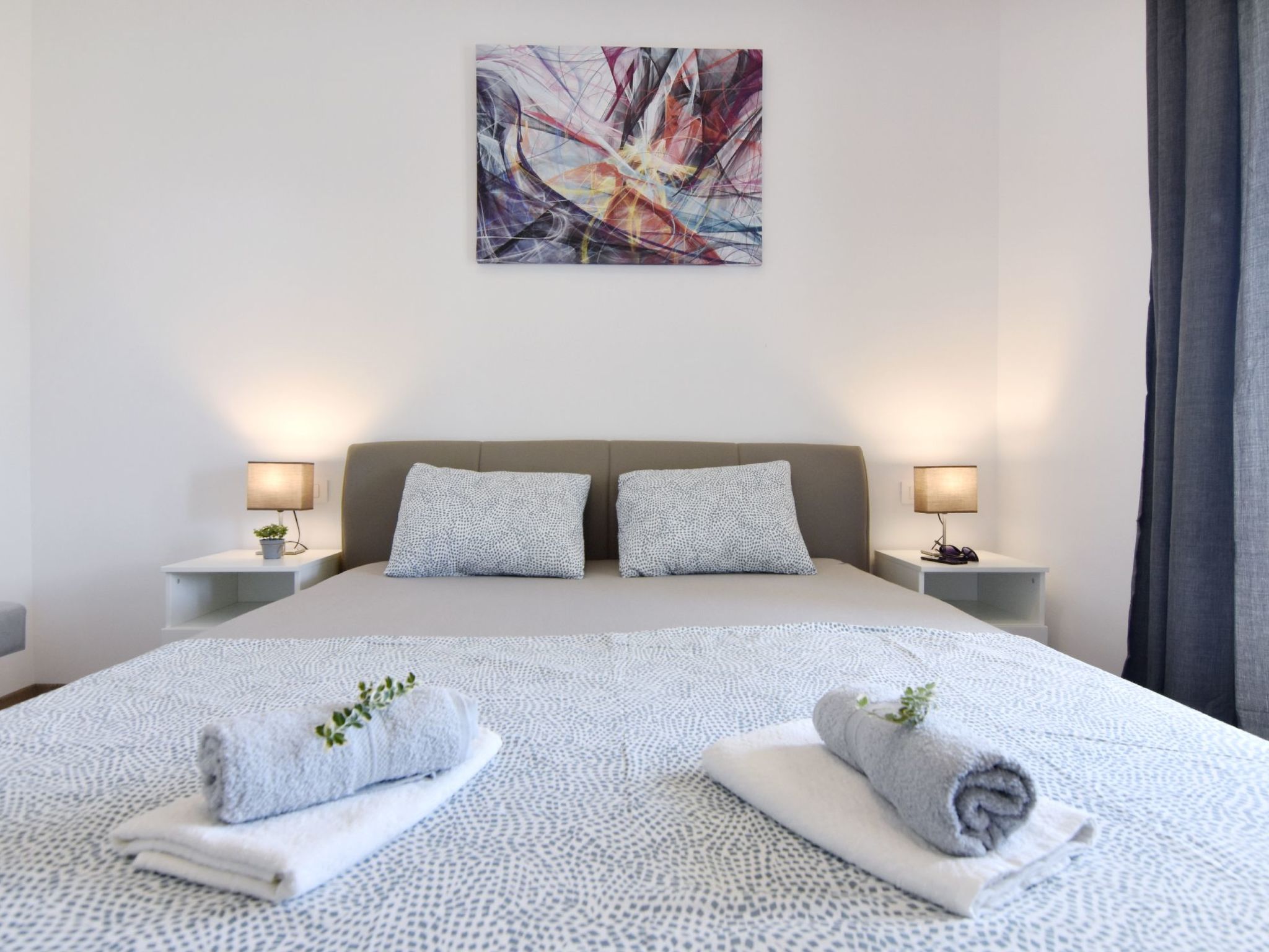 Apartment 2 in einer neuen Villa mit Pool in ruhiger Lage-Inside