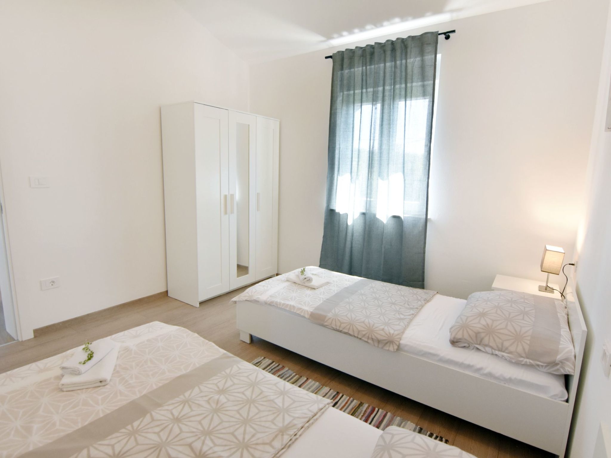 Apartment 2 in einer neuen Villa mit Pool in ruhiger Lage-Inside