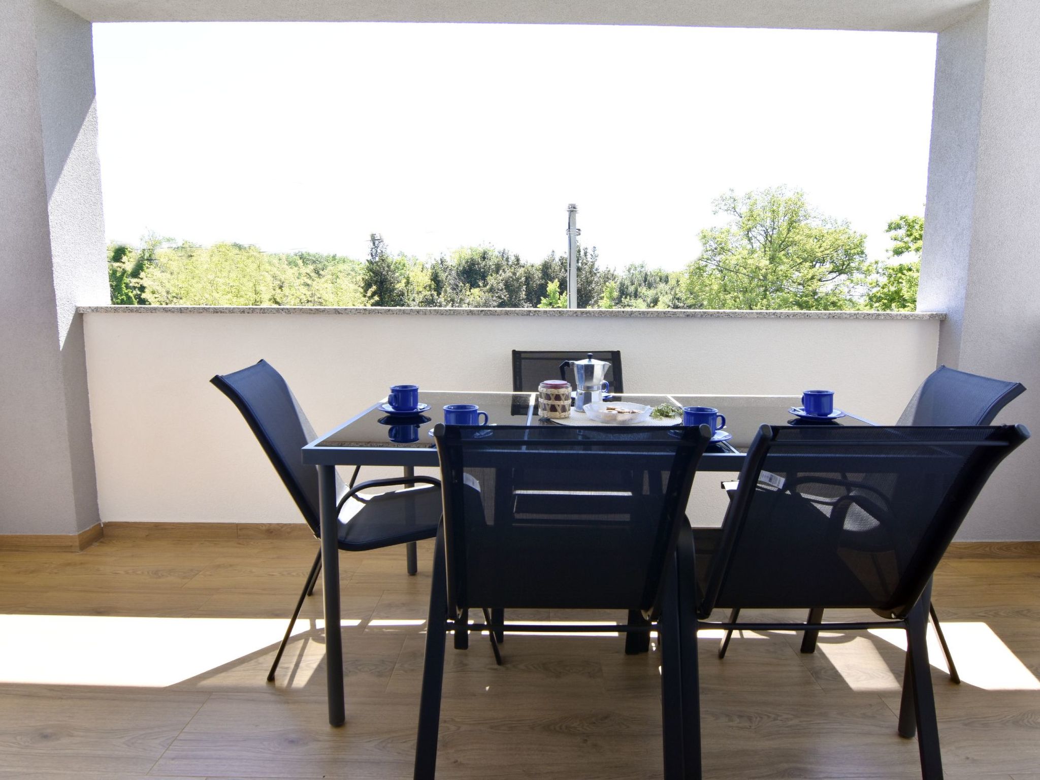 Apartment 2 in einer neuen Villa mit Pool in ruhiger Lage-Inside