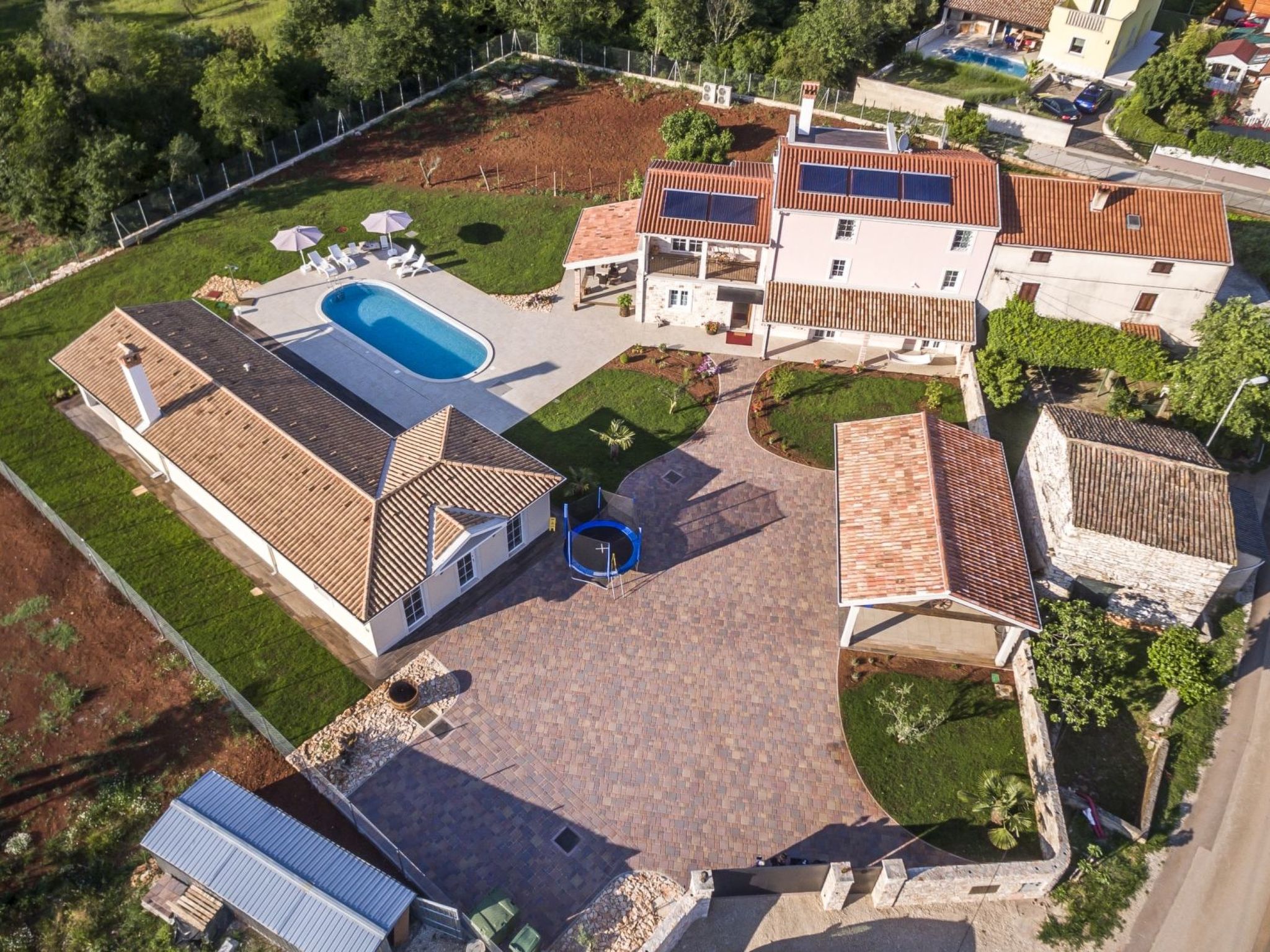 VILLA CON WELLNESS A 1 KM DAL MARE-Inside