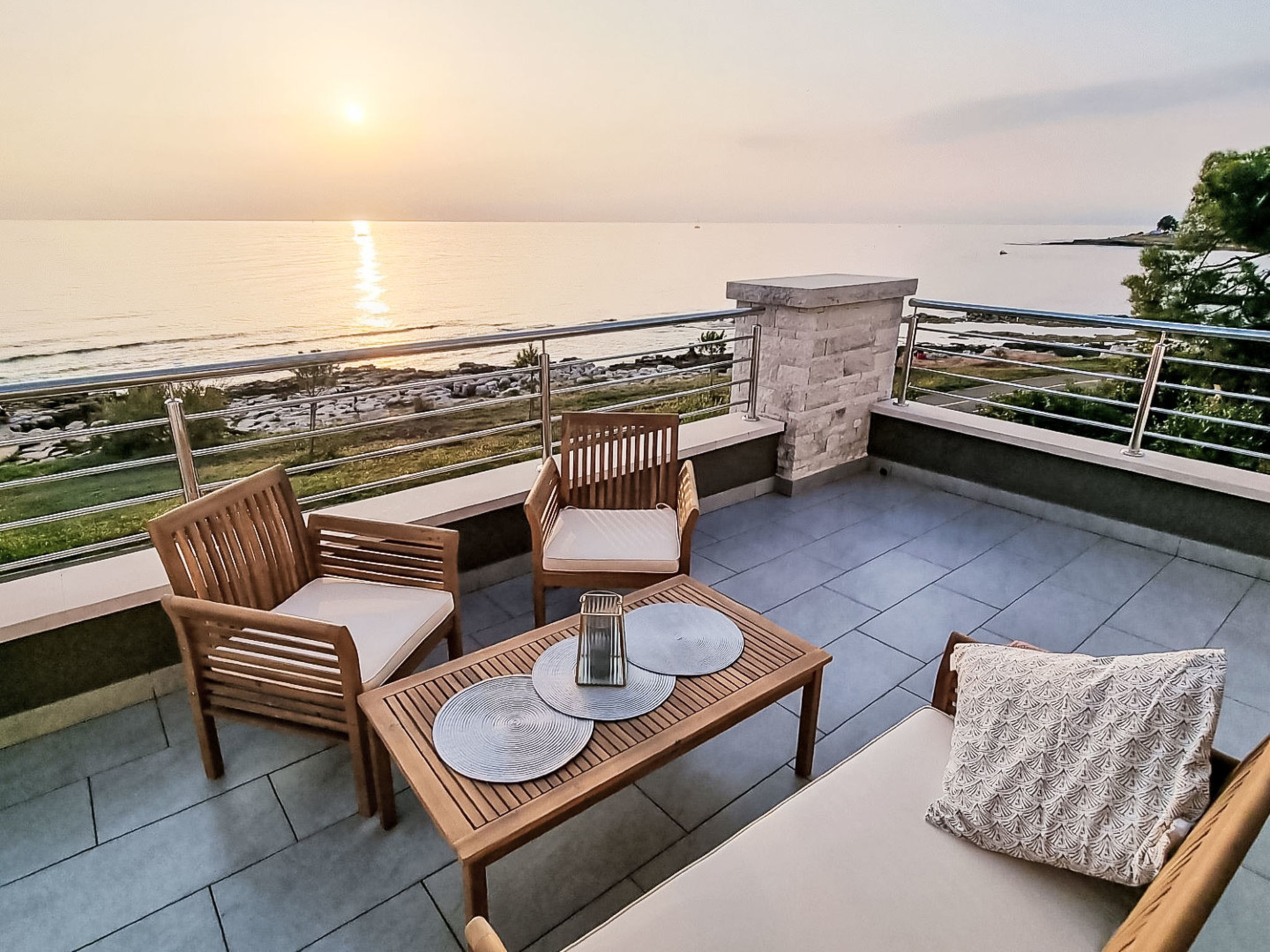Villa direkt am Meer und Strand mit herrlichem Blick